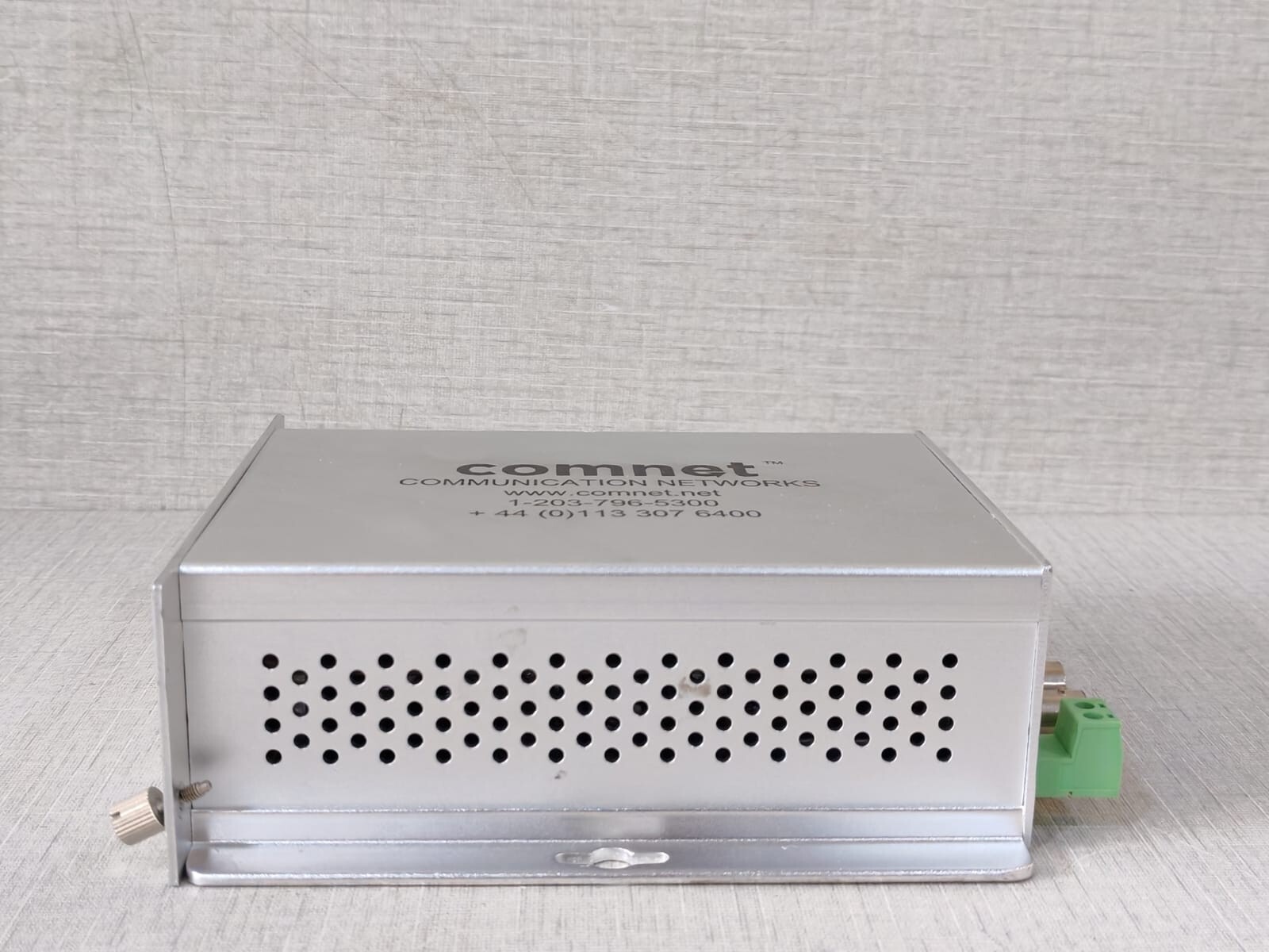 COMNET FVT4014(M) COMNET FVT4014(M) 4 CH DIG VIDEO XTMR + 4 CH BI-DIR DATA 9
