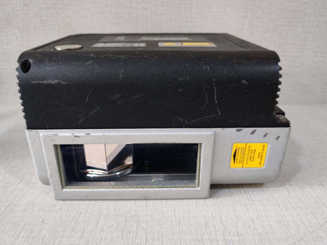 Datalogic DS8100A / DS8100A-3020 DATALOGIC DS8100A / DS8100A-3020 Barcode Scanner 4