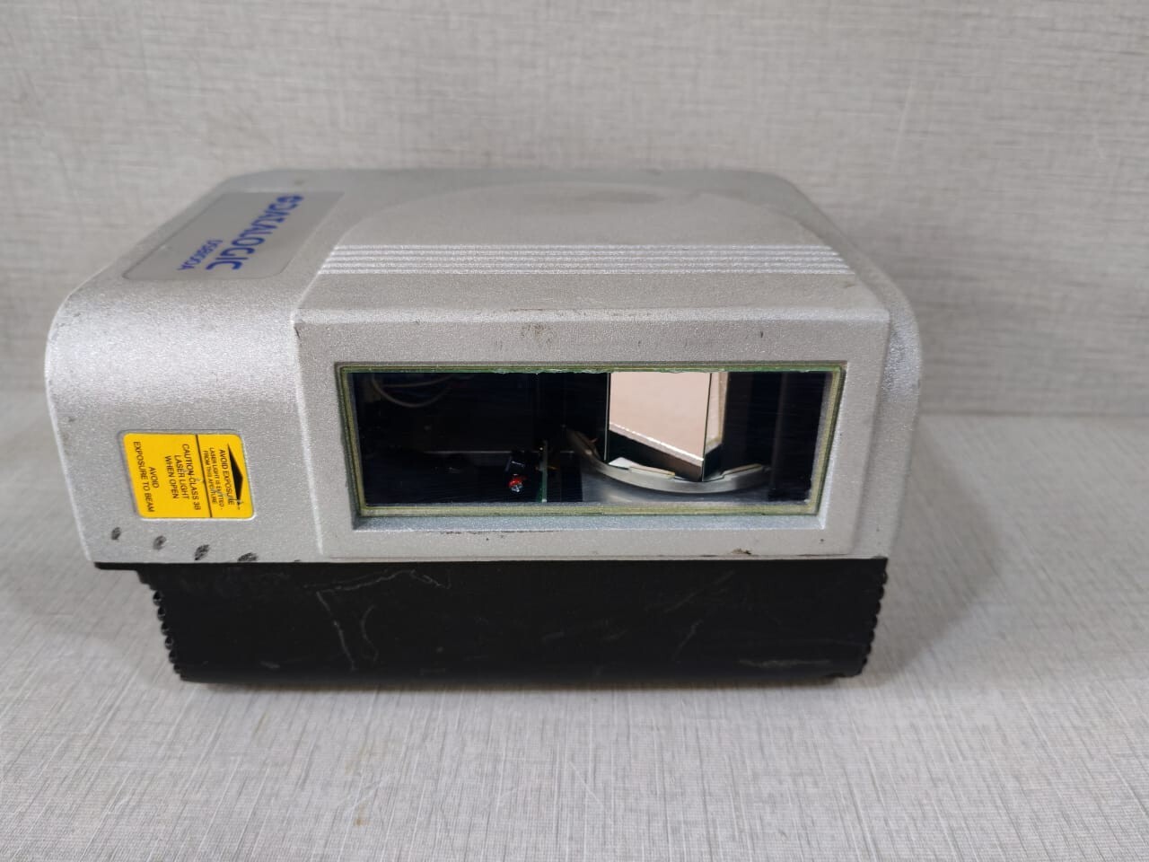 Datalogic DS8100A / DS8100A-3020 DATALOGIC DS8100A / DS8100A-3020 Barcode Scanner 10