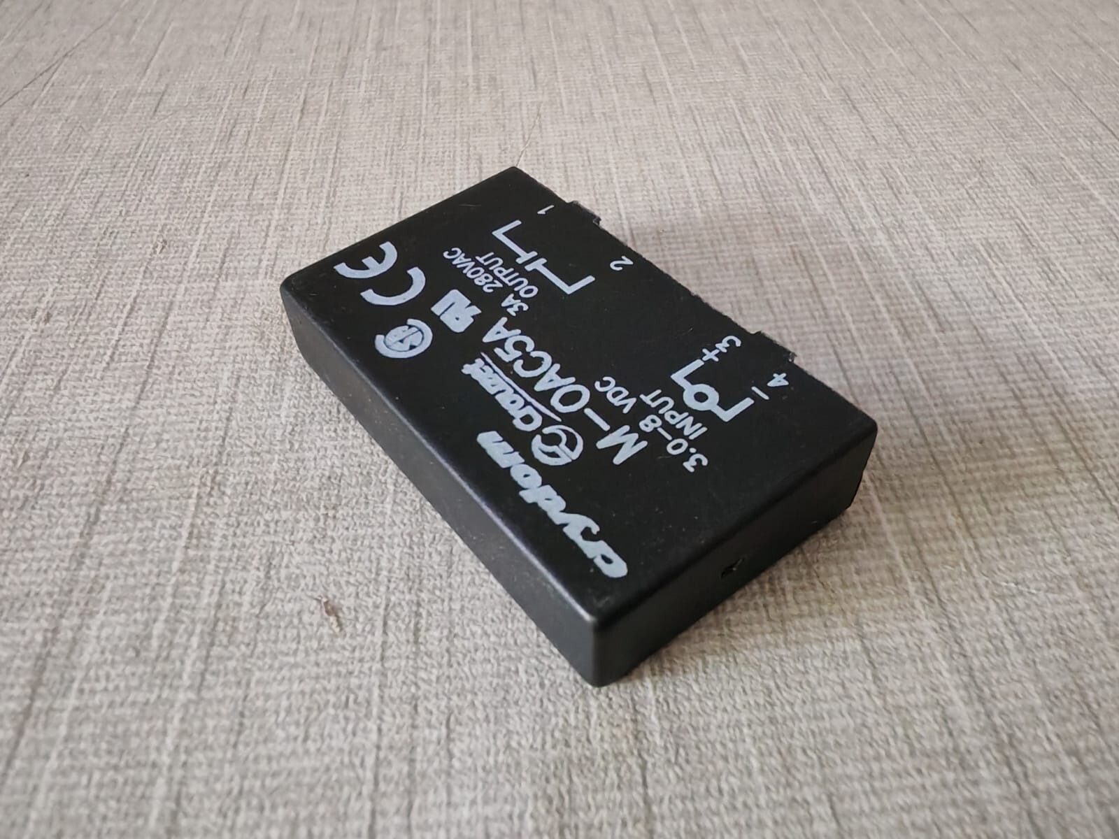 Crydom M-OAC5A CRYDOM Crouzet M-OAC5A Input / Output module 2