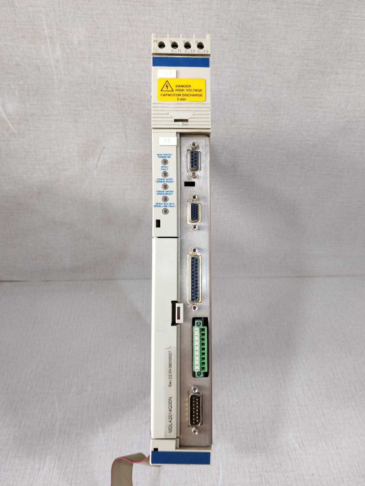 NUM MDLA2014Q00N REV.D2 MODULAR DRIVE DC/AC CONVERTER