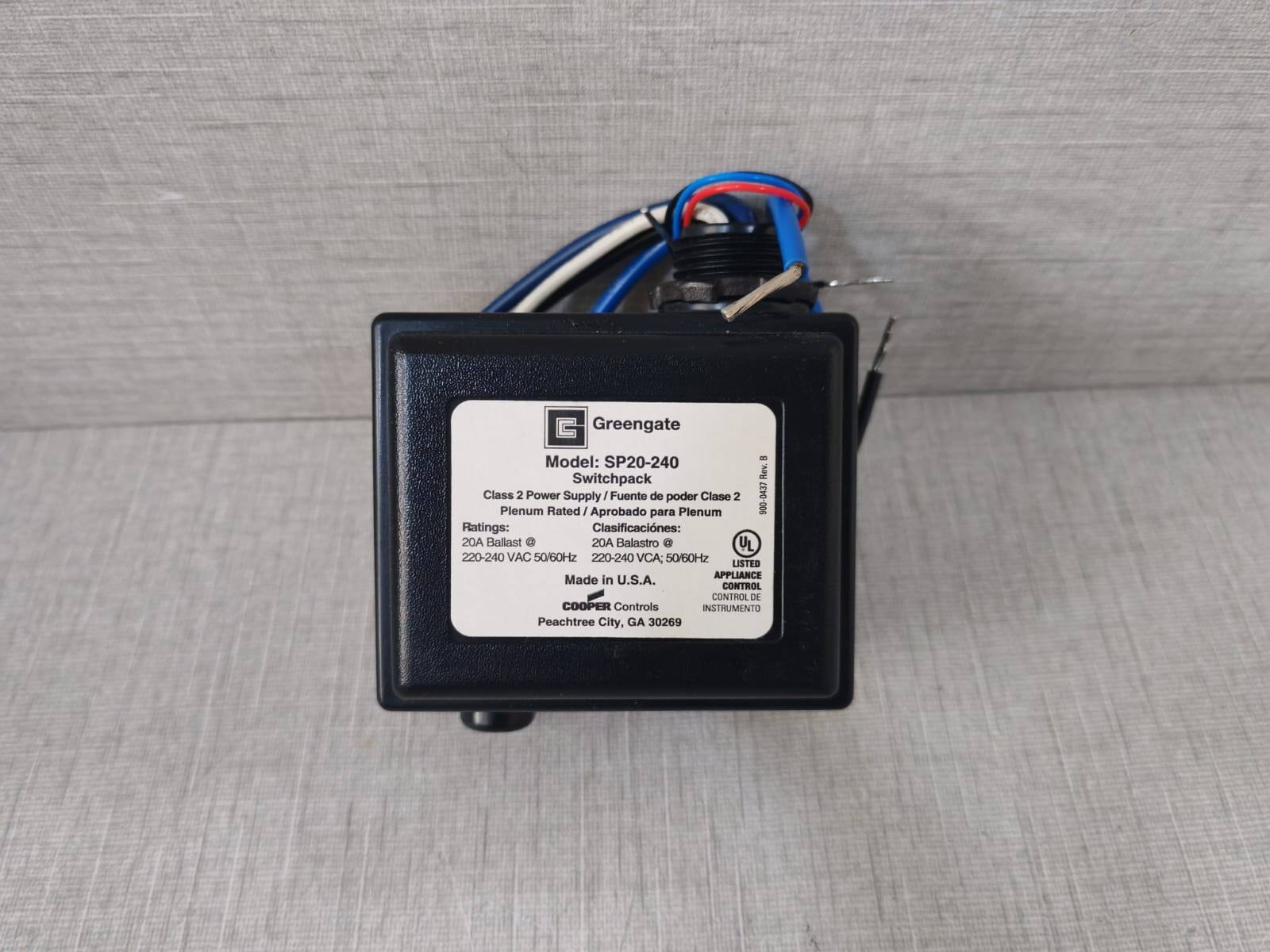 Cooper SP20-240 Cooper Greengate SP20-240 Heavy Duty Switchpack, 220-240V, 50/60Hz, 20A 2