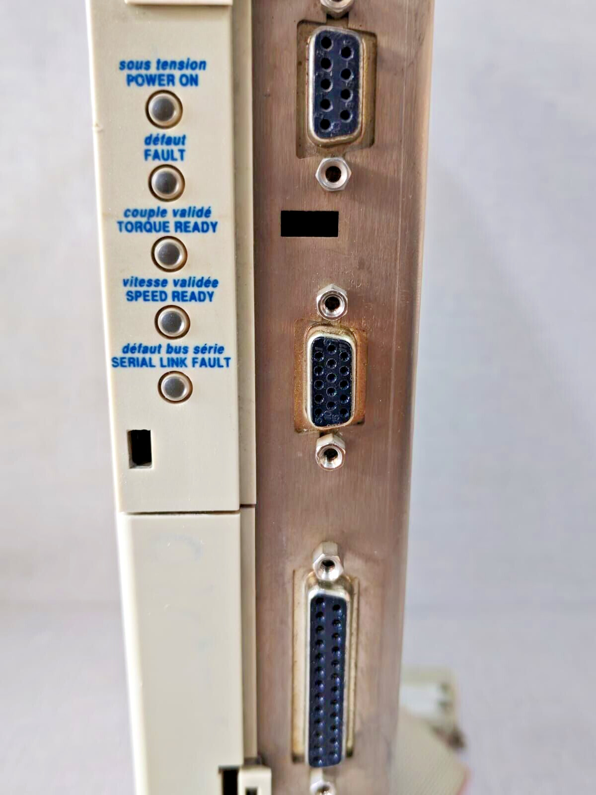NUM MDLA2007Q00N NUM MDLA2007Q00N MODULAR DRIVE DC/AC CONVERTER 2