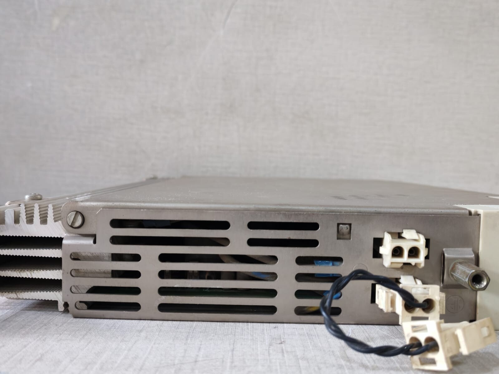 NUM MDLA2007Q00N NUM MDLA2007Q00N MODULAR DRIVE DC/AC CONVERTER 7