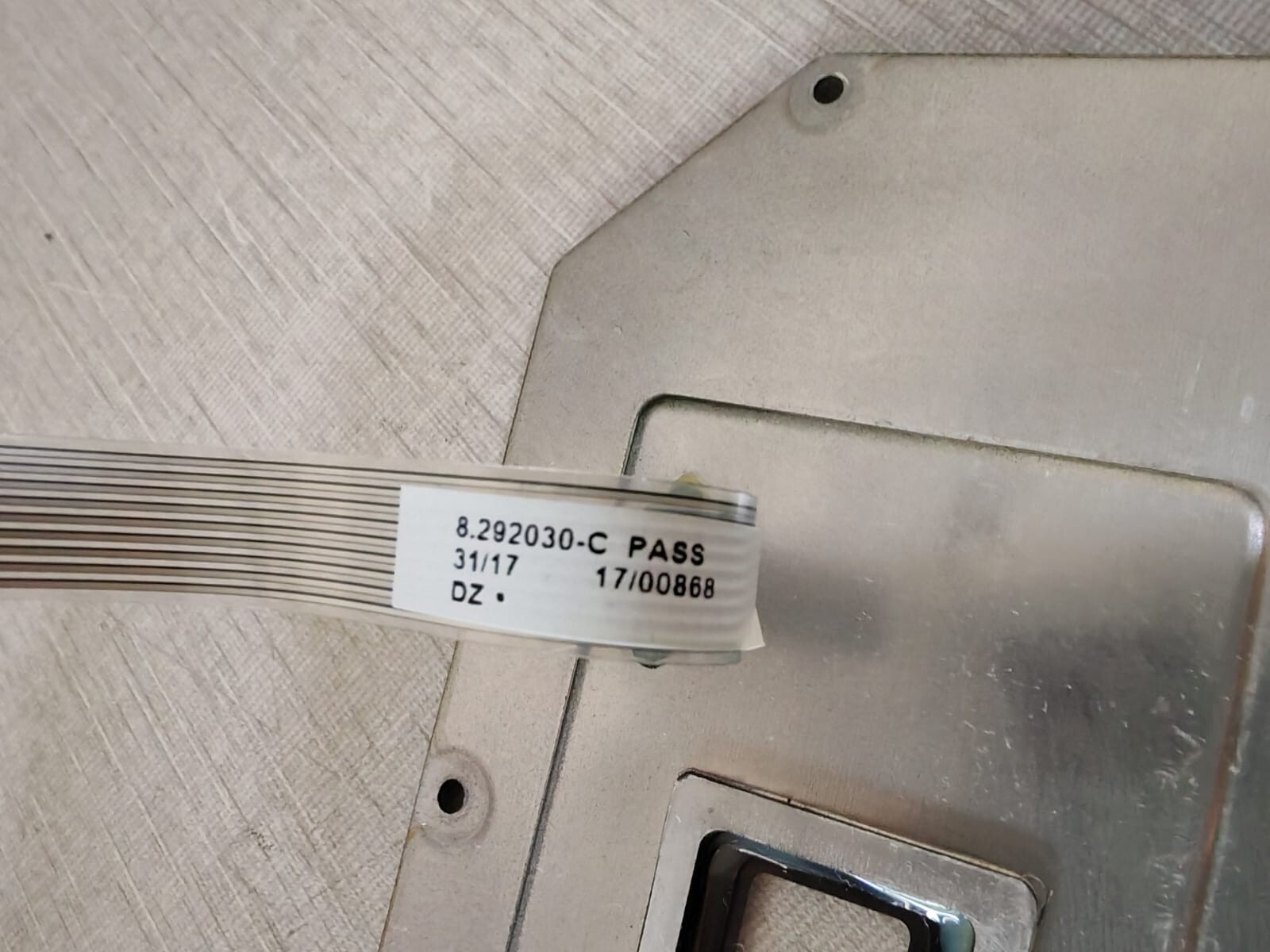 Datalogic DS8100A-3020 LCD DISPLAY AND KEYPAD PANEL FOR DATALOGIC DS8100A-3020 3