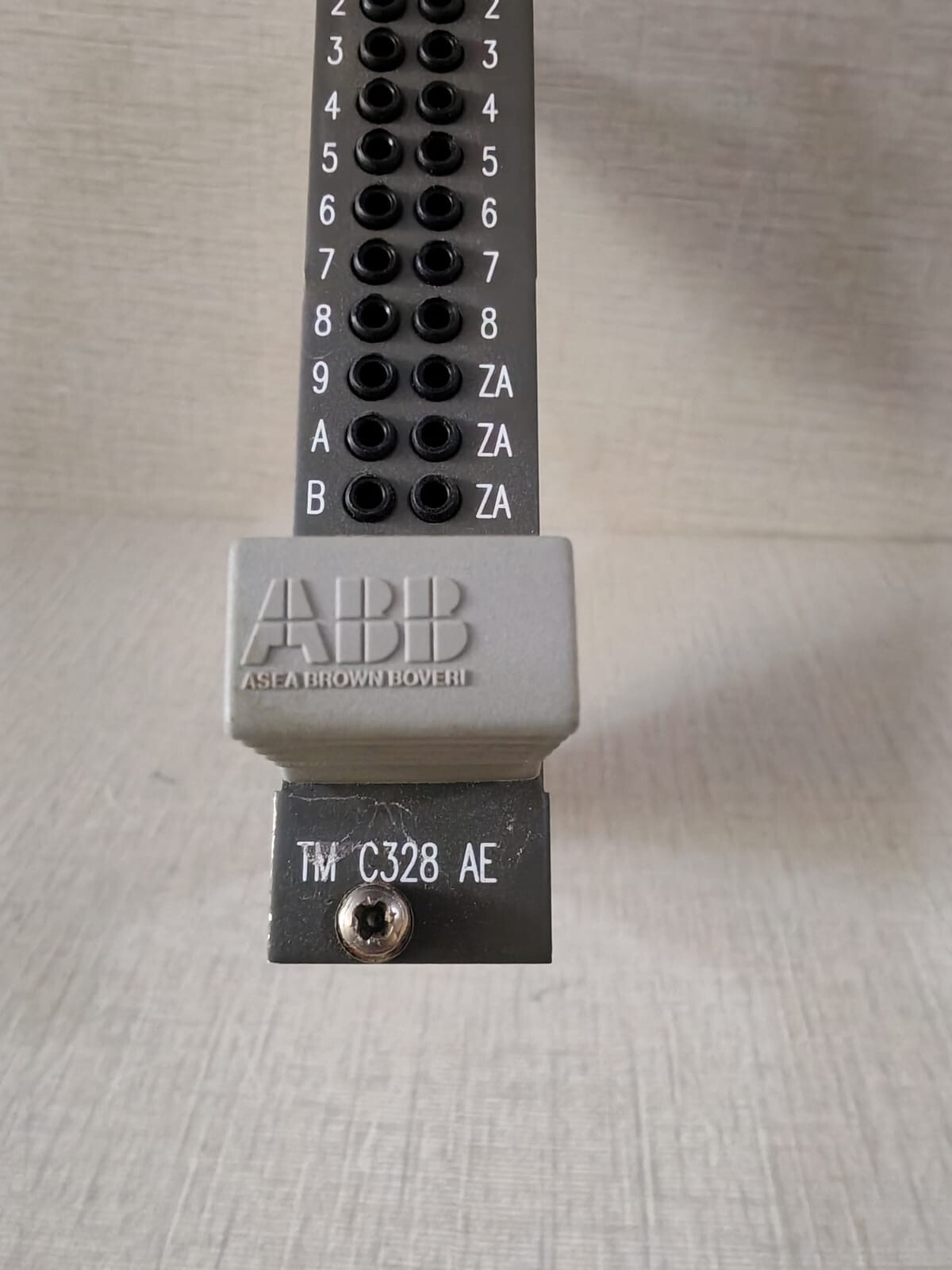 ABB HIEE401836R0001 ABB HIEE401836R0001 TM C328 AE01 / 3BHB002005P106 Circuit Board 6