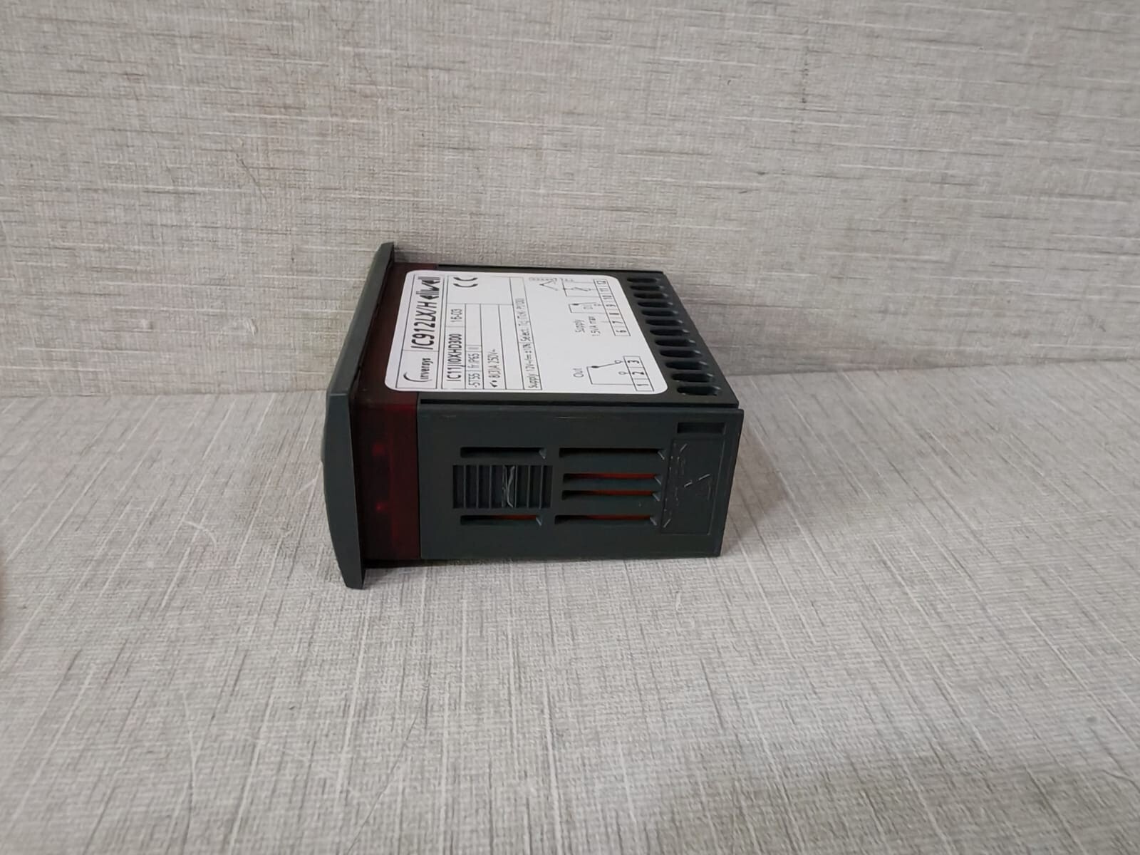 ELIWELL IC912LX/H IC912LX/H Eliwell Temperature Controller IC11JI0XHD300 250V 4