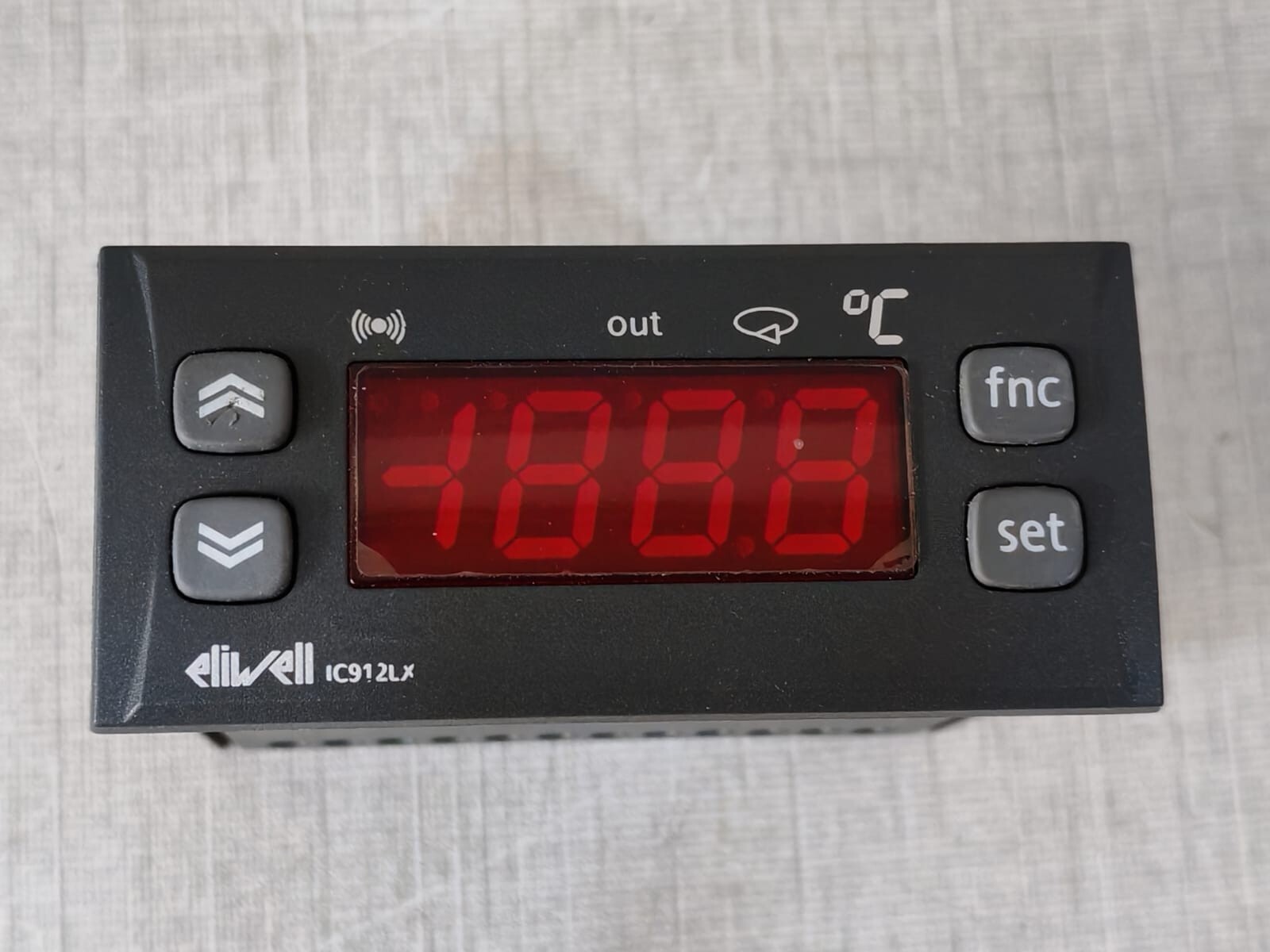 ELIWELL IC912LX IC912LX Eliwell Temperature Controller IC11PI0XHD300 3