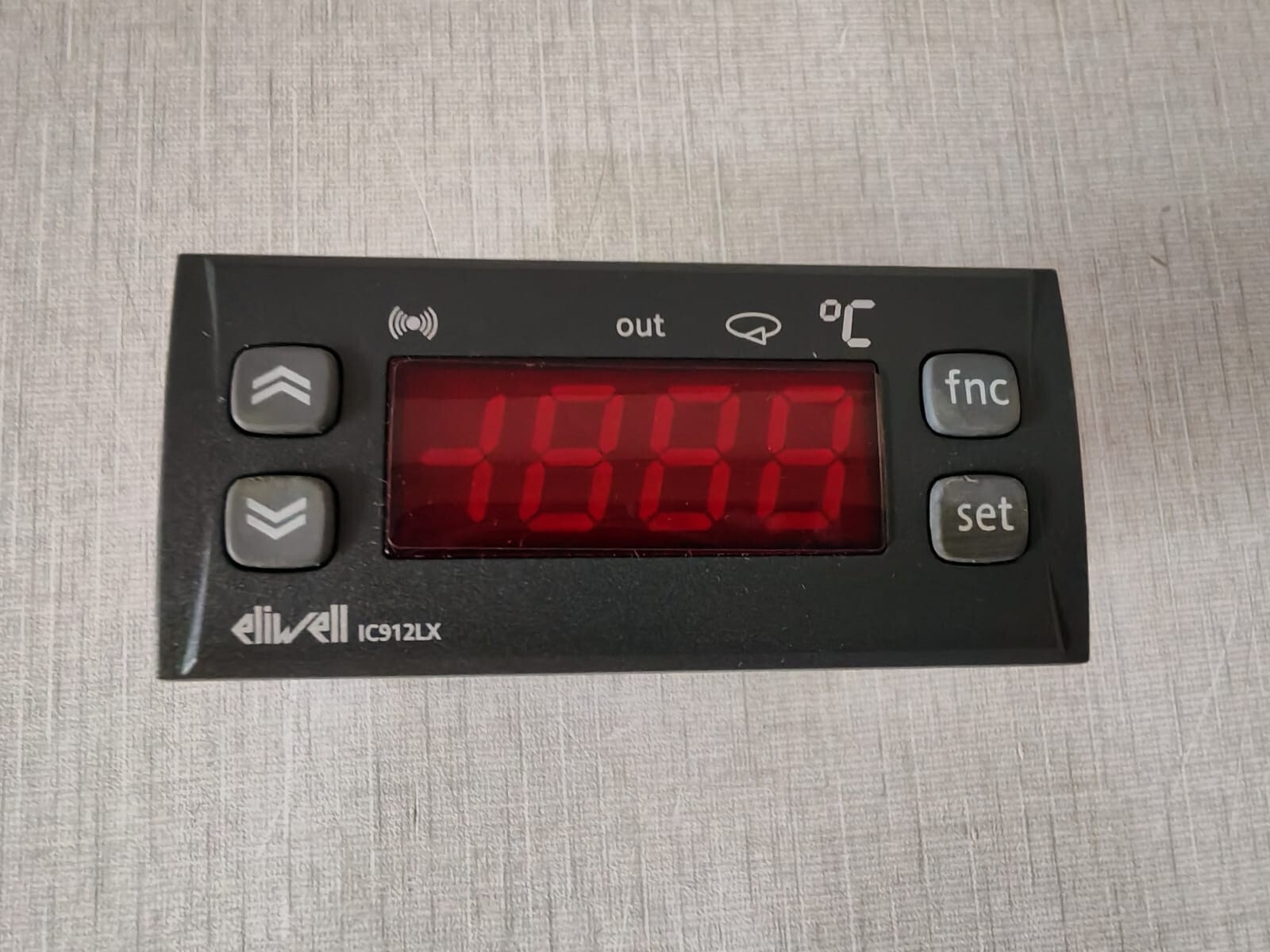 Eliwell IC912LX IC912LX Eliwell Temperature Controller IC11JI0XHD300 3