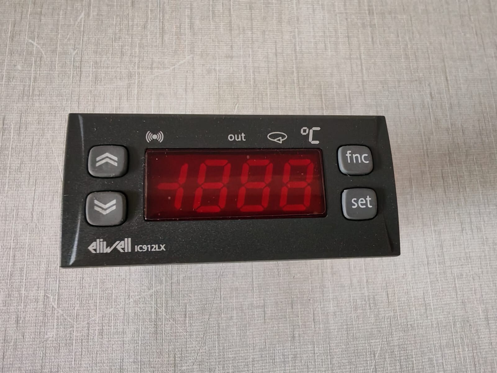 ELIWELL IC912LX IC912LX Eliwell Temperature Controller IC11JI0XHD300 3
