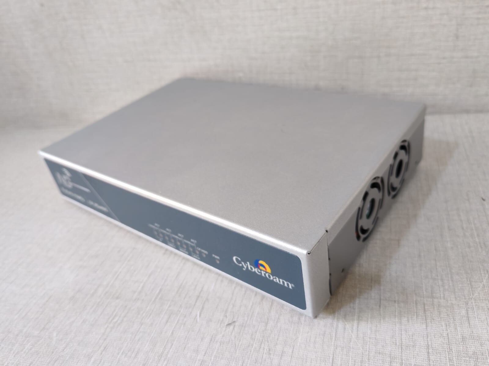 GE SCB-6979 Cyberoam CR25wiNG Unified Threat Management Firewall Security SCB-6979 5