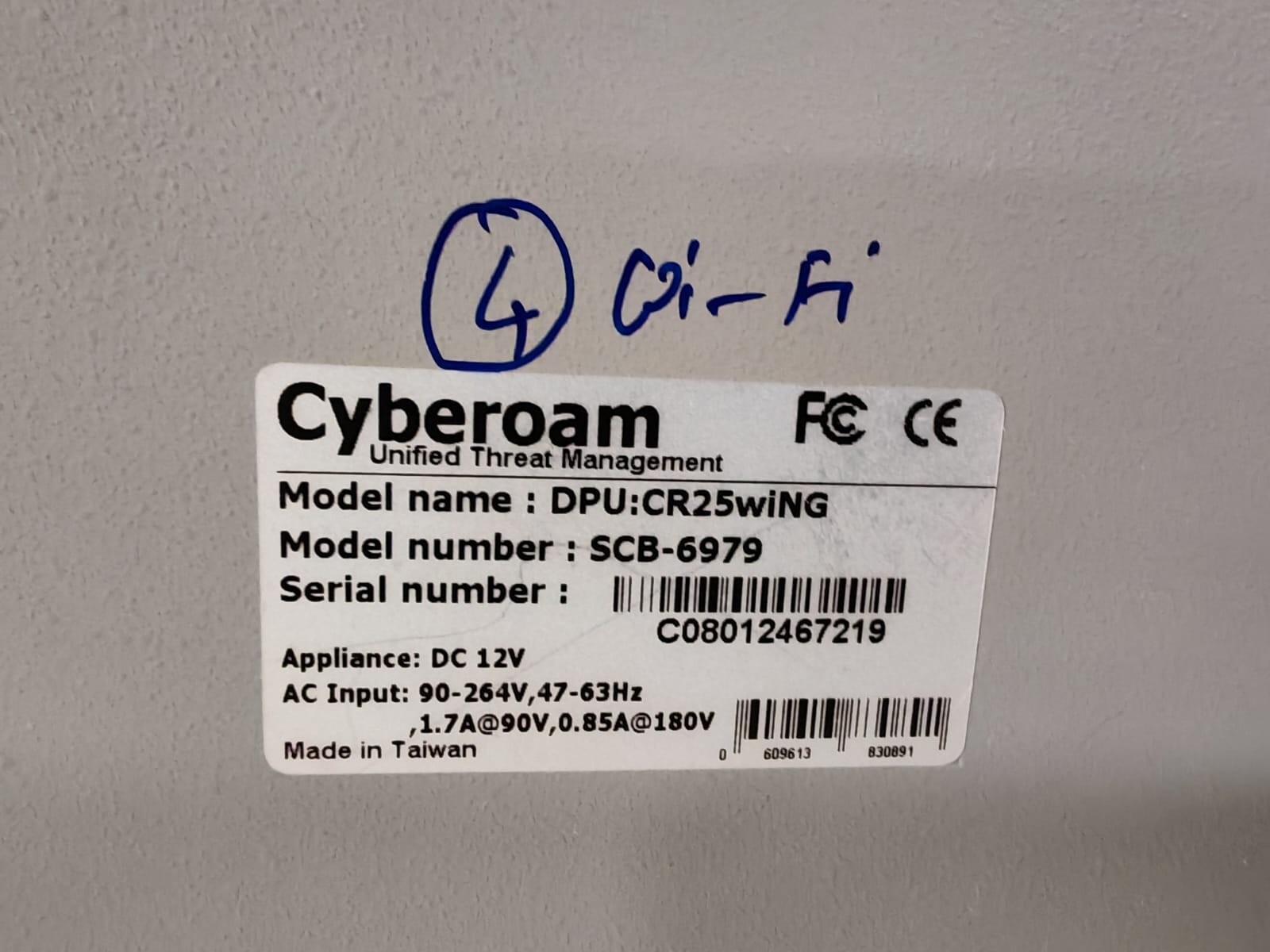 GE SCB-6979 Cyberoam CR25wiNG Unified Threat Management Firewall Security SCB-6979 6