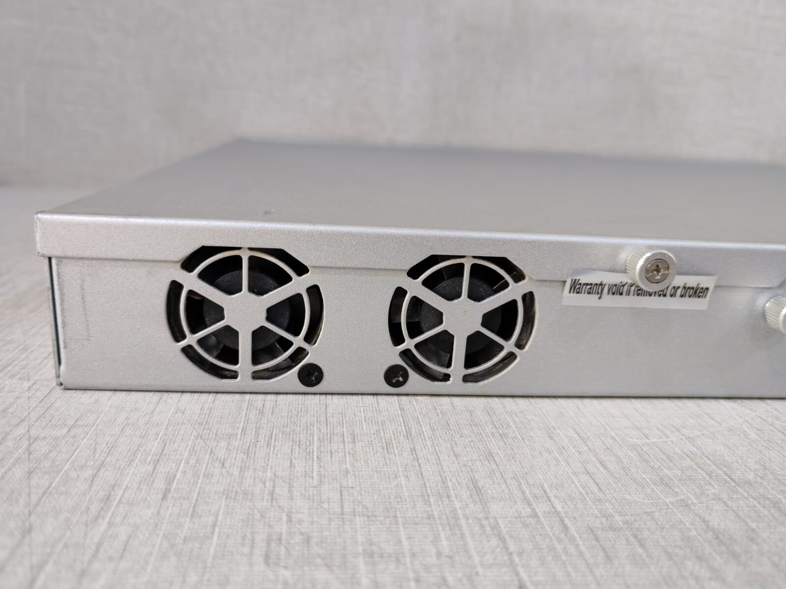 Cyberoam CR50ING Cyberoam CR 50iNG / CR50iNG 8-Port UTM Firewall AR-R5800EC50IA 9