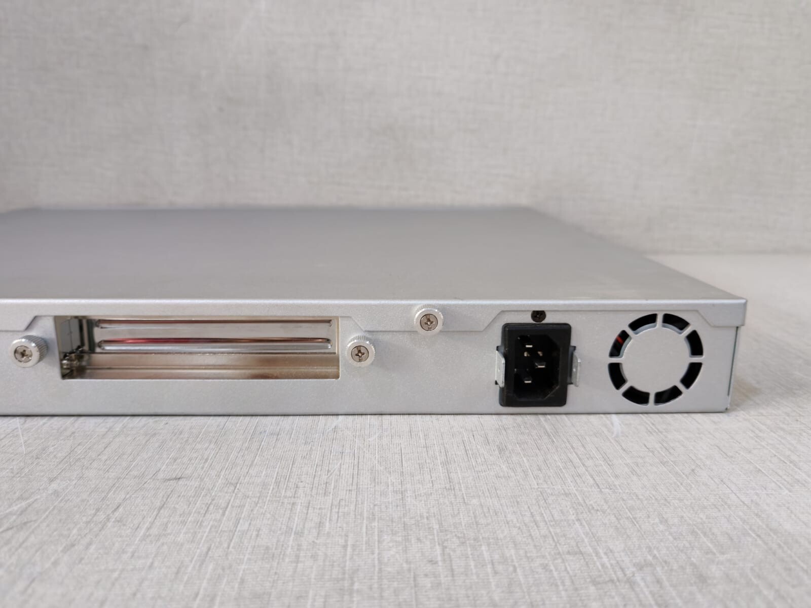 Cyberoam CR50ING Cyberoam CR 50iNG / CR50iNG 8-Port UTM Firewall AR-R5800EC50IA 10