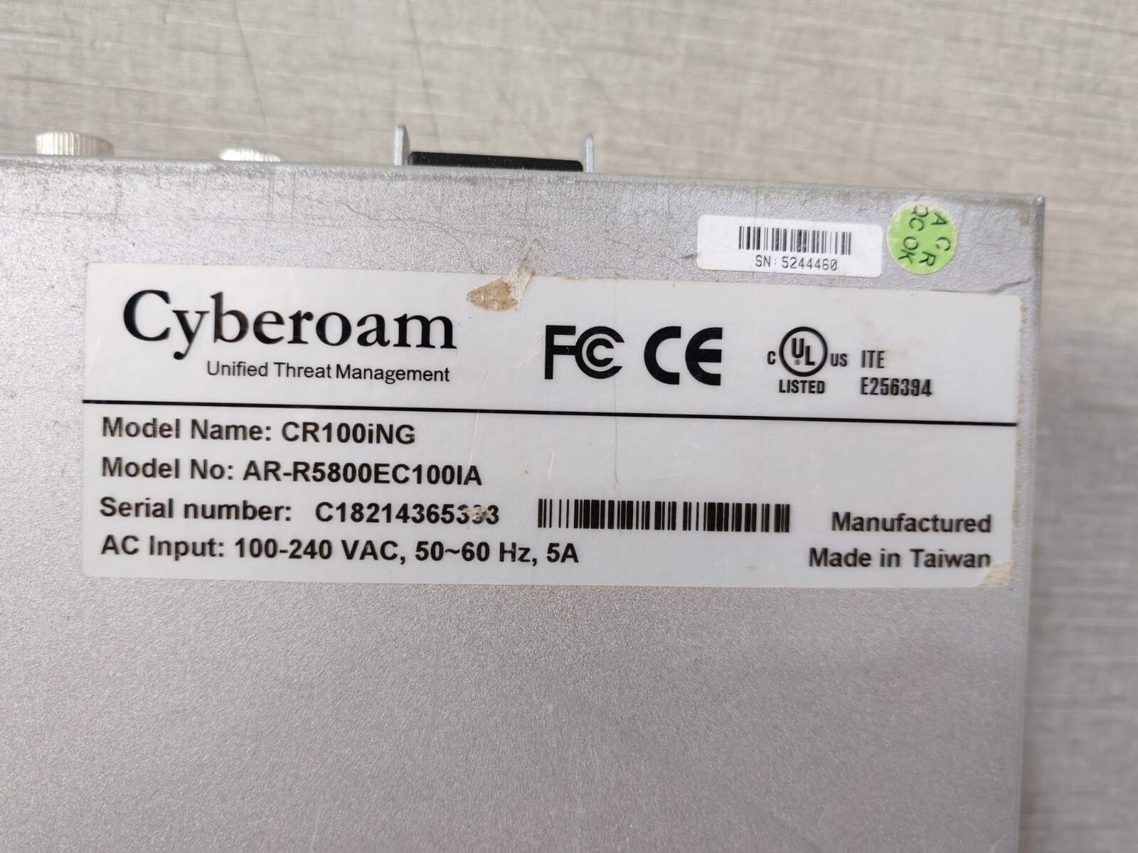 Cyberoam CR100ING Cyberoam CR100iNG 8-Port UTM Firewall AR-R5800EC100IA 6