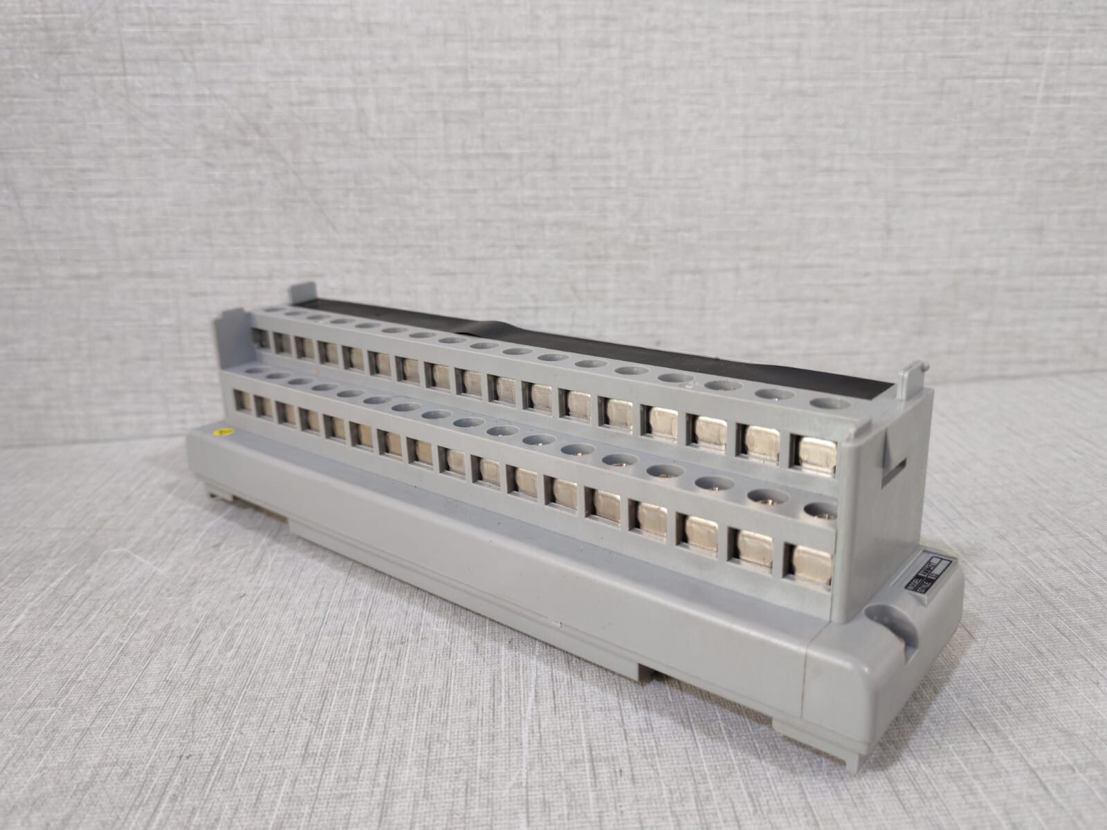 Yokogawa AMM42T YOKOGAWA AMM42T STYLE S2 2-WIRE TRANSMITTER INPUT MULTIPLEXER MODULE 8