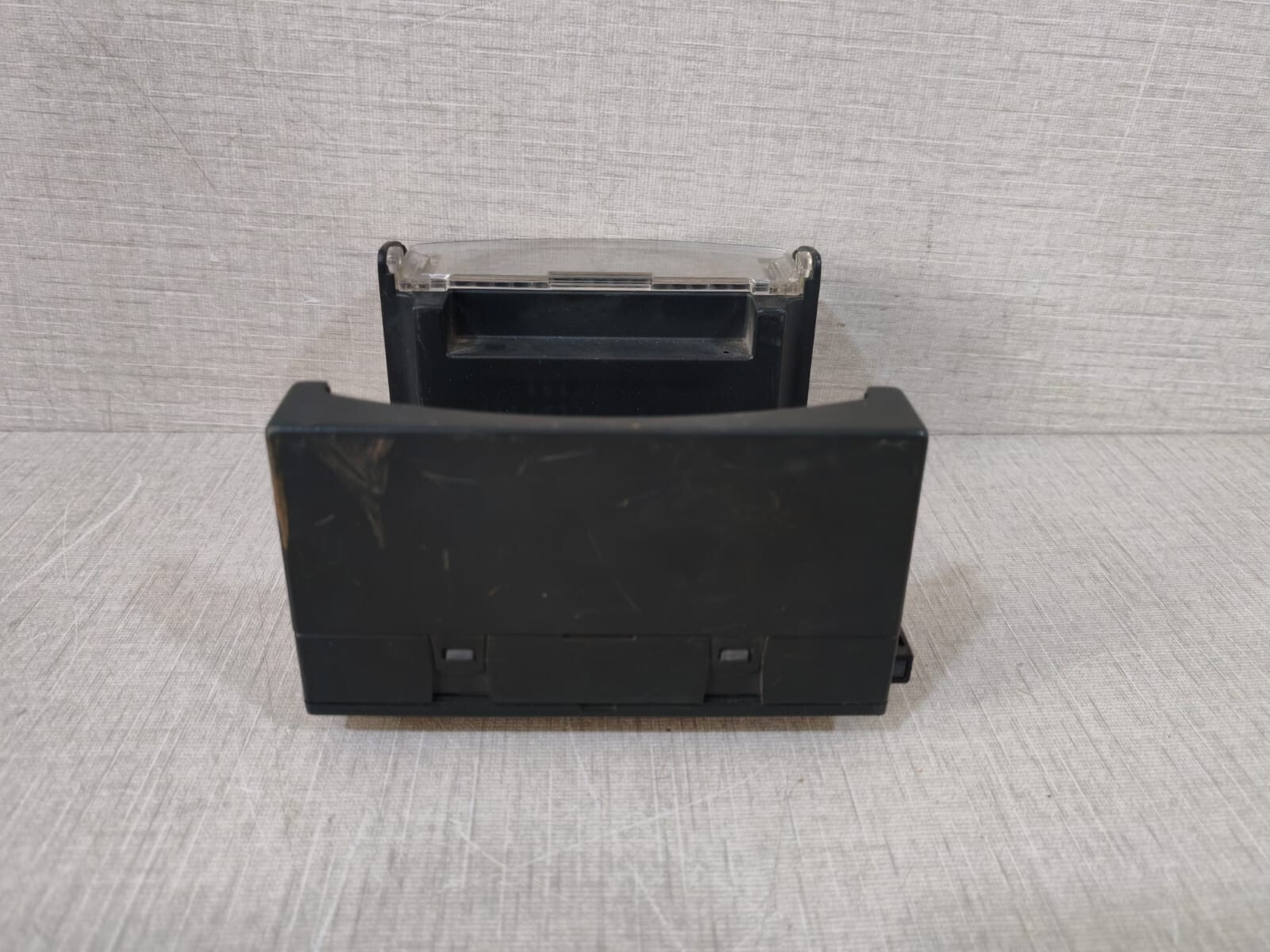 GE IC200CHS002H GE FANUC IC200CHS002H I/O CARRIER BOX STYLE 4