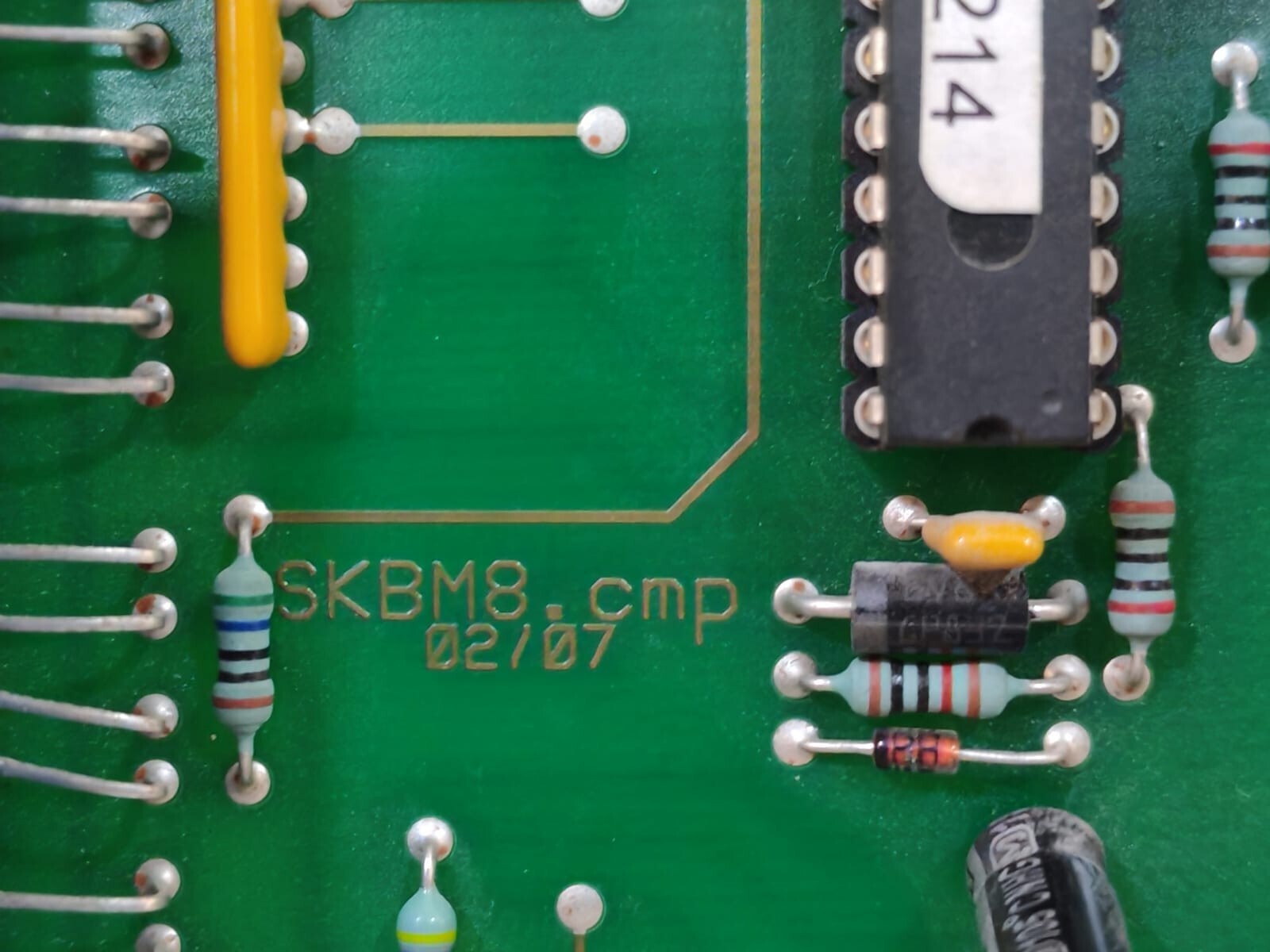 SKBM8.CMP SKBM8.CMP GROUP BATTERY SYSTEM 4