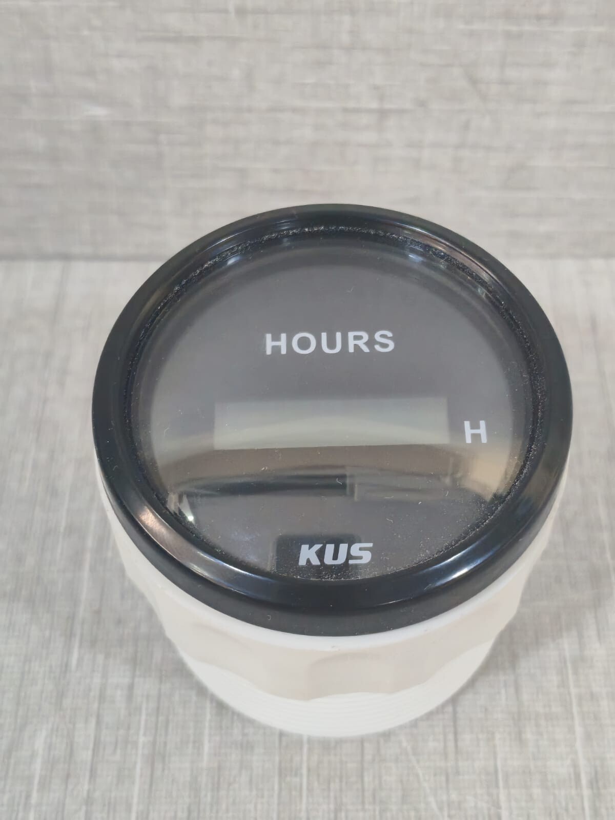 KUS Y39001 KUS CCUR-BN HOURMETER GAUGE K-Y39001(12V/24V) 3