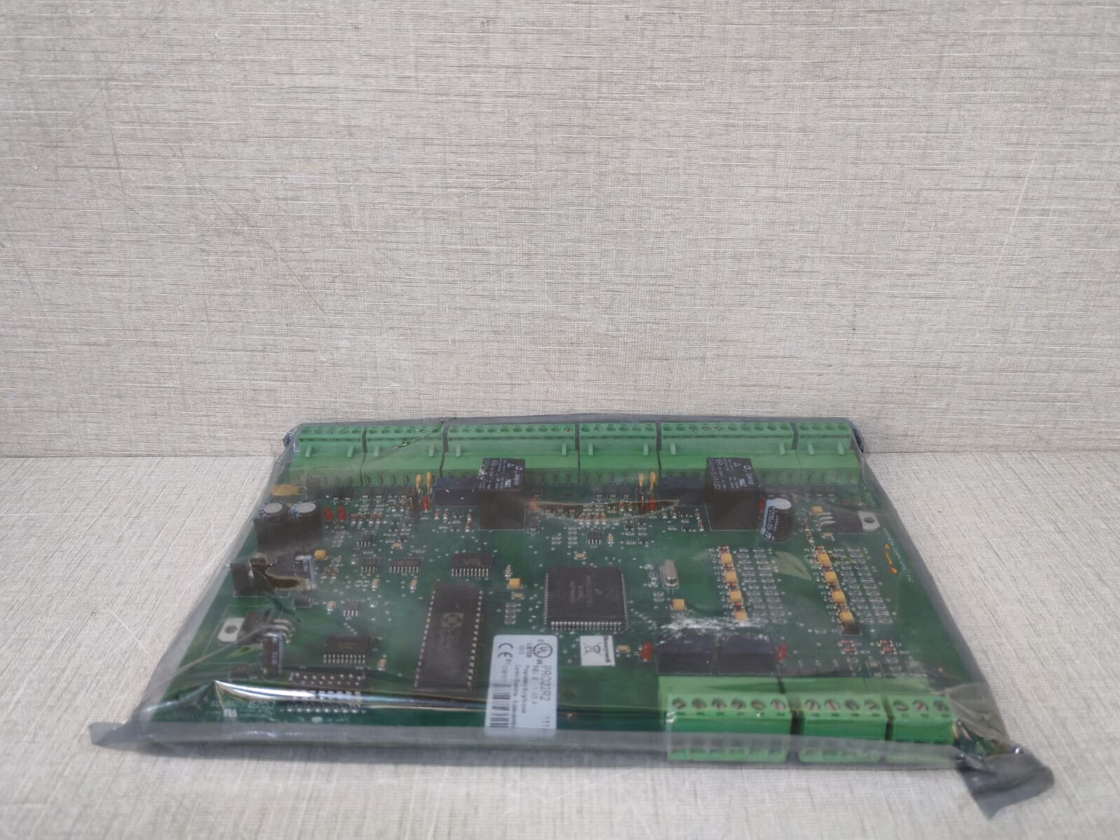 Honeywell PRO22R2 HONEYWELL PRO22R2 REV E. 1.03.4 DUAL READER MODULE 4