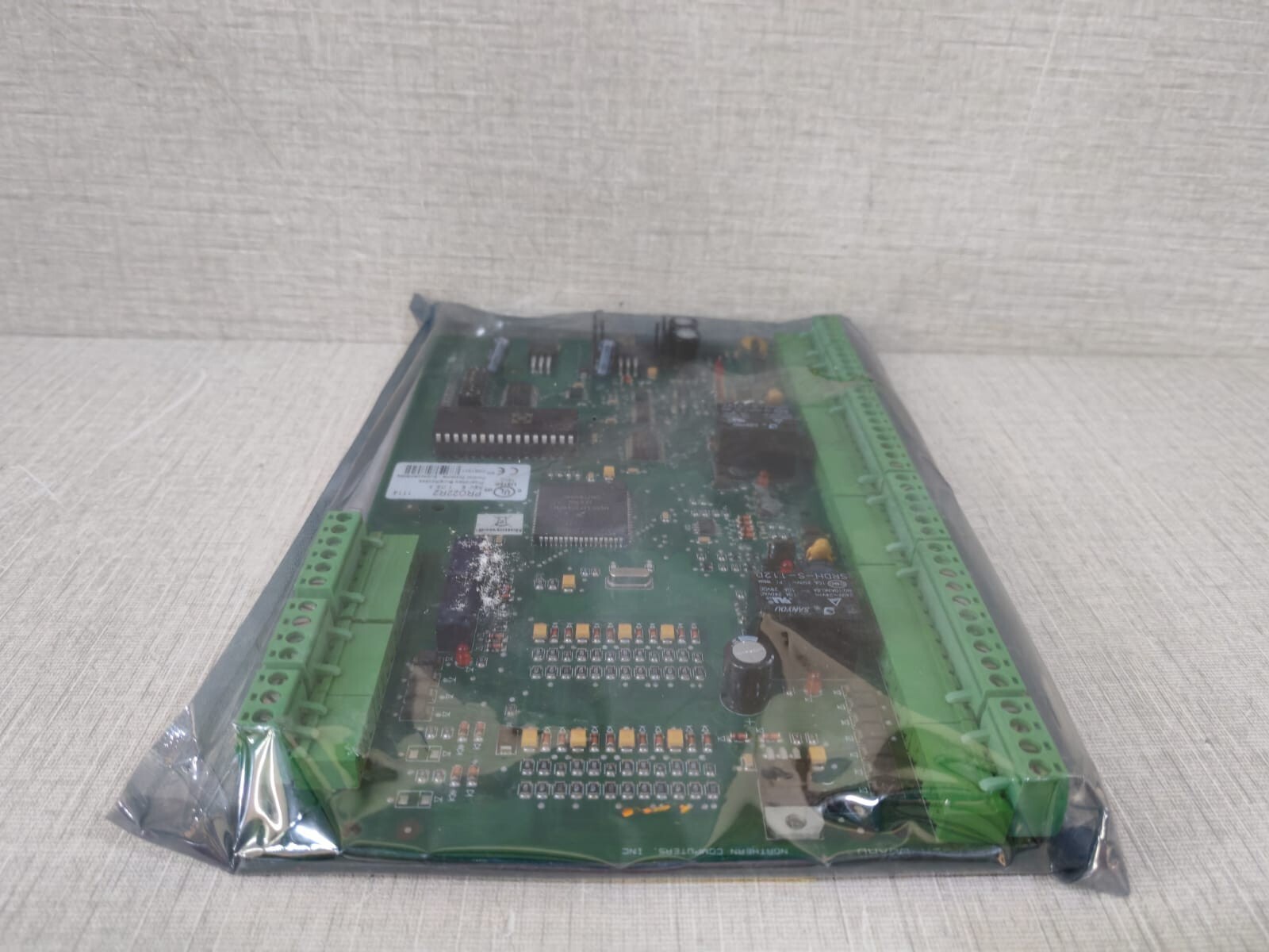 Honeywell PRO22R2 HONEYWELL PRO22R2 REV E. 1.03.4 DUAL READER MODULE 7