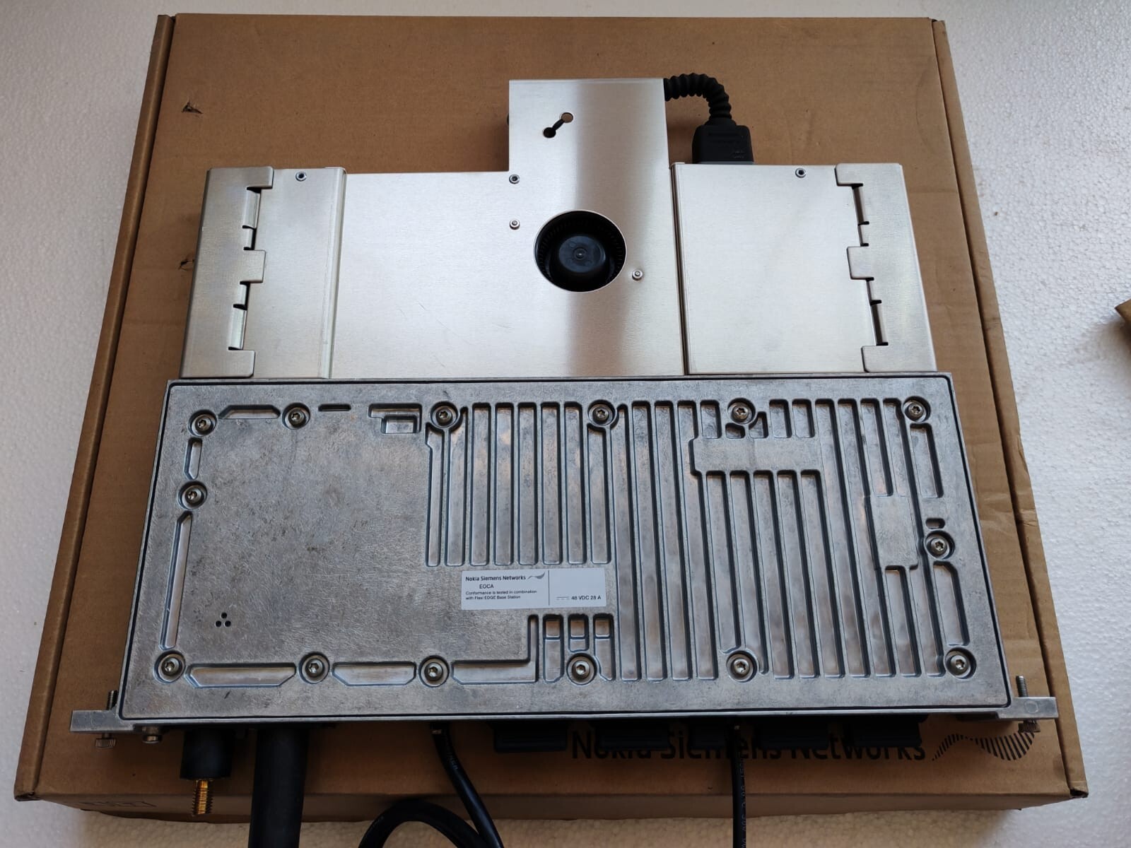 NOKIA EOCA471576A Base Station NSN Flexi BBU Nokia EOCA 471576A for LTE w/ Rack Case & Li Battery 8