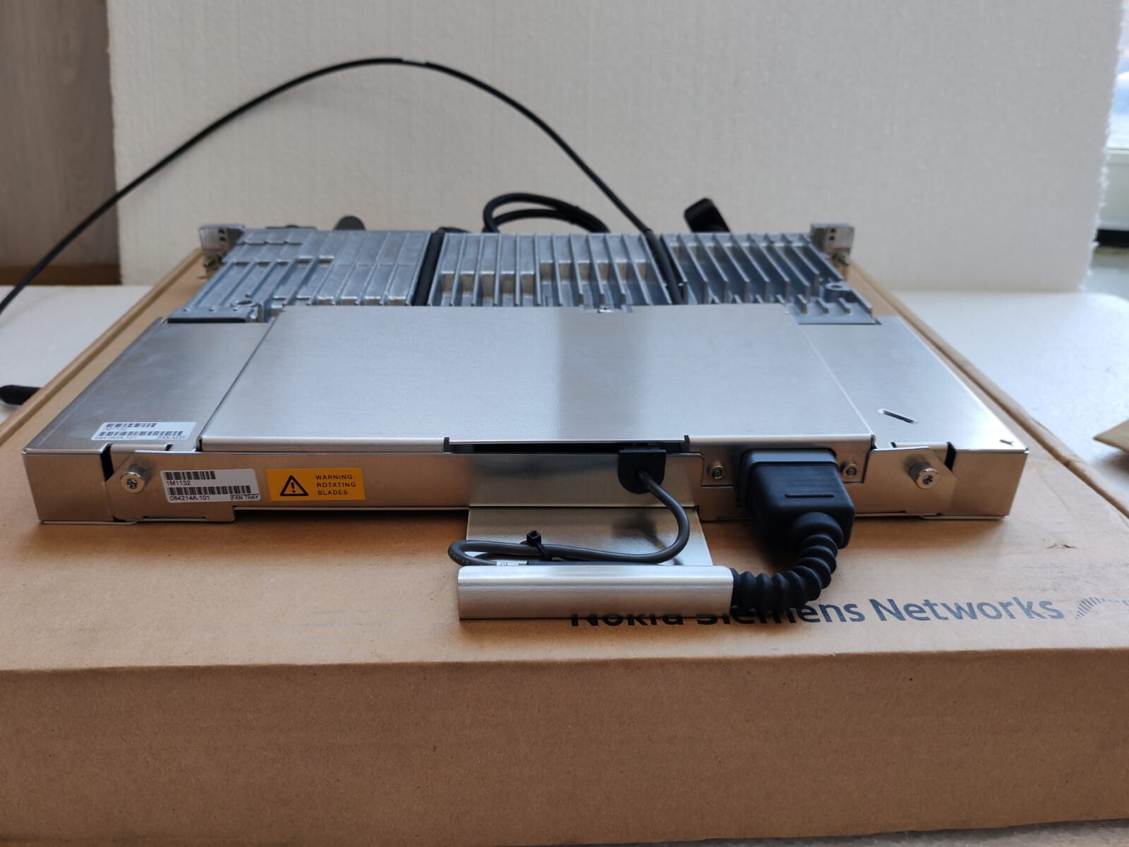 NOKIA EOCA471576A Base Station NSN Flexi BBU Nokia EOCA 471576A for LTE w/ Rack Case & Li Battery 9