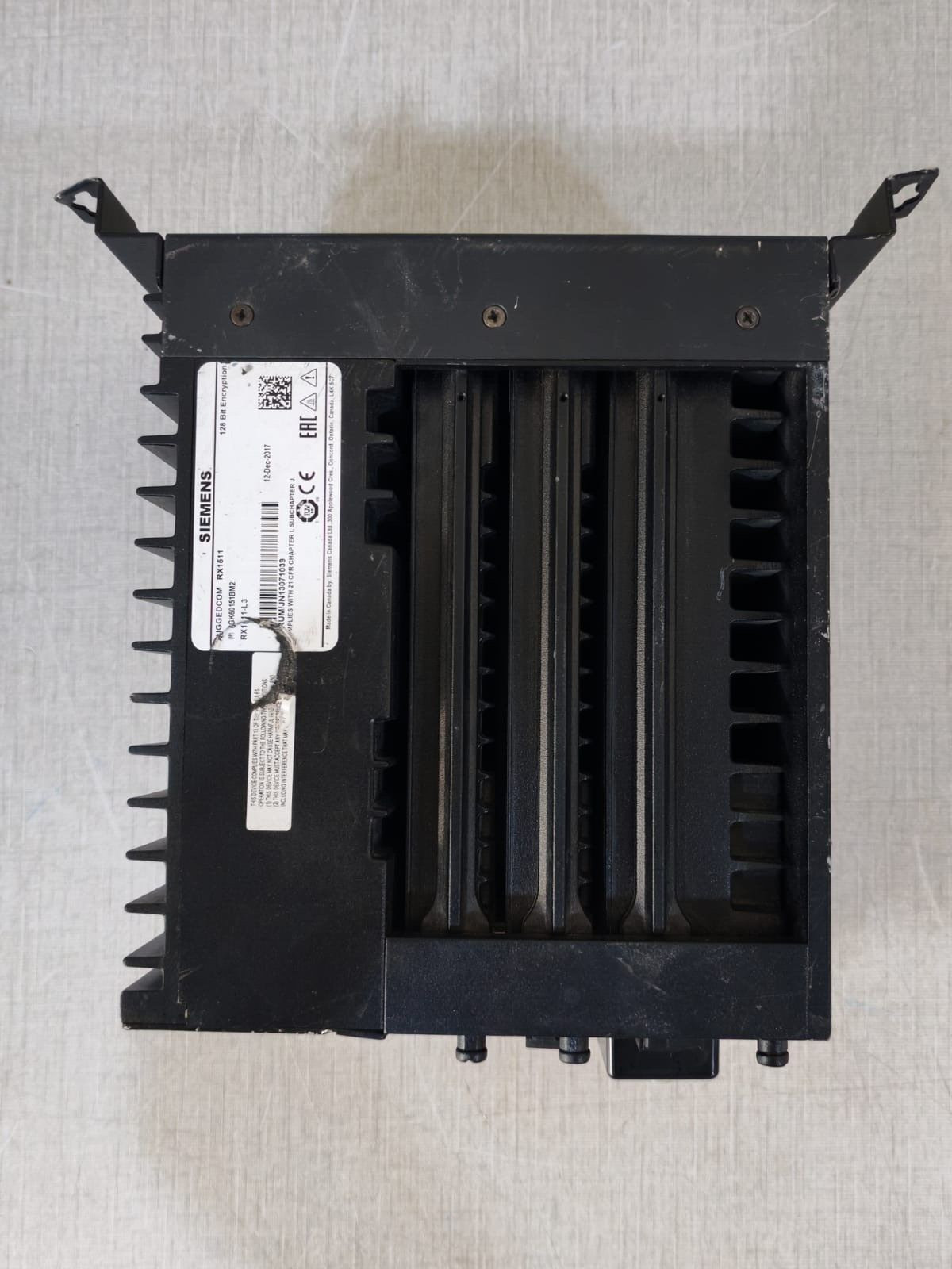 Siemens RX1511 SIEMENS RUGGEDCOM RX1511 ETHERNET SWITCH 6GK60151BM2 7