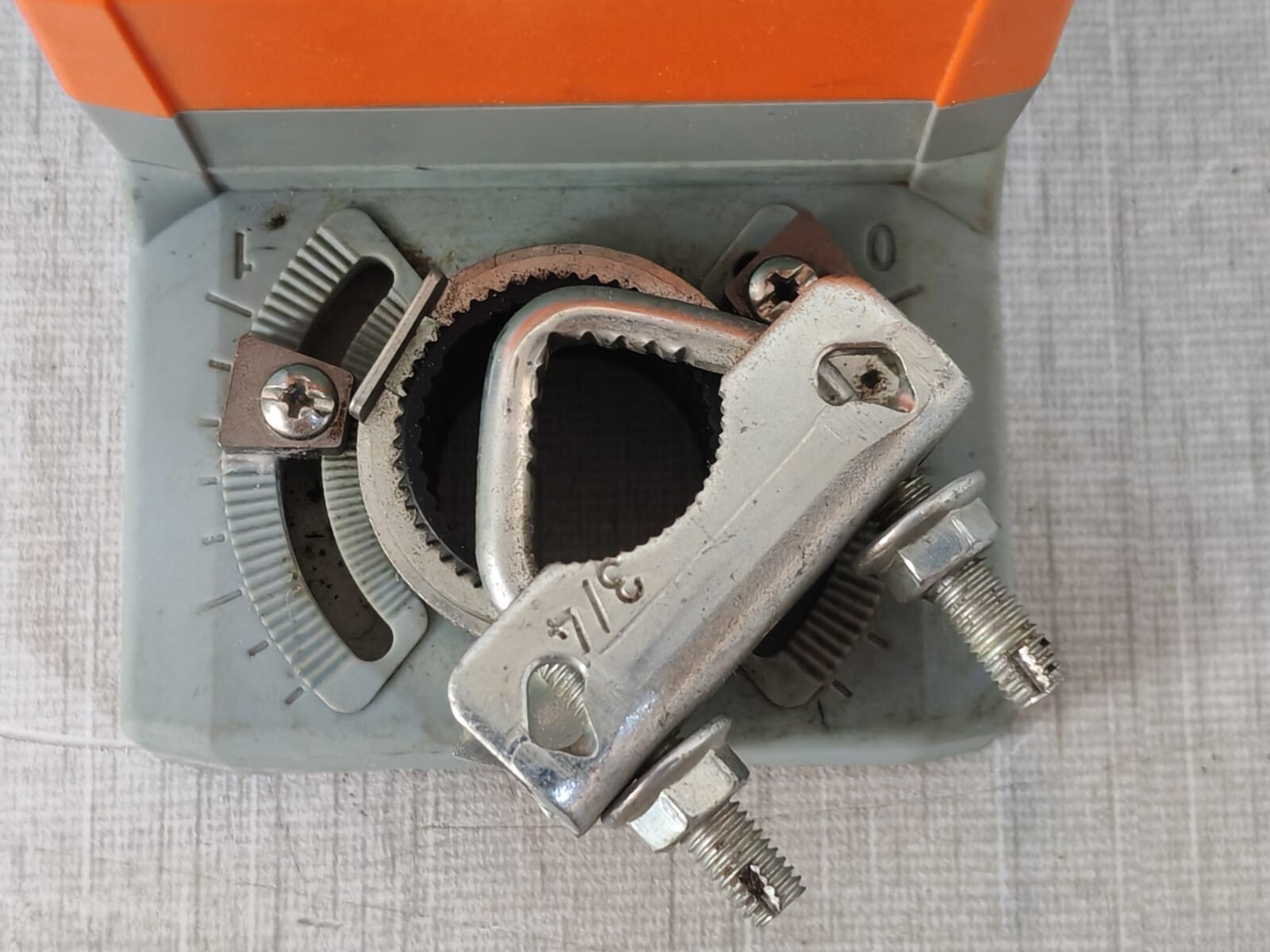 Belimo LM24A-SR BELIMO LM24A-SR DAMPER ACTUATOR 6