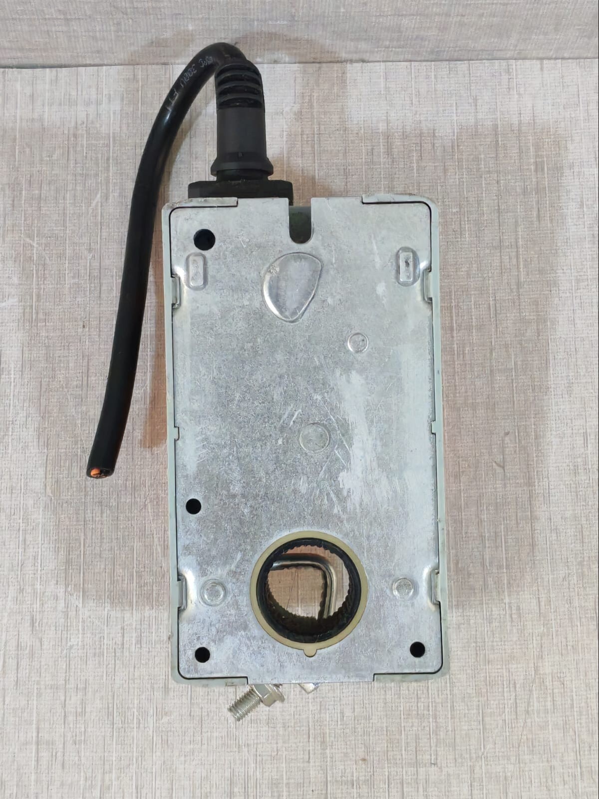 Belimo LM24A-SR BELIMO LM24A-SR DAMPER ACTUATOR 8