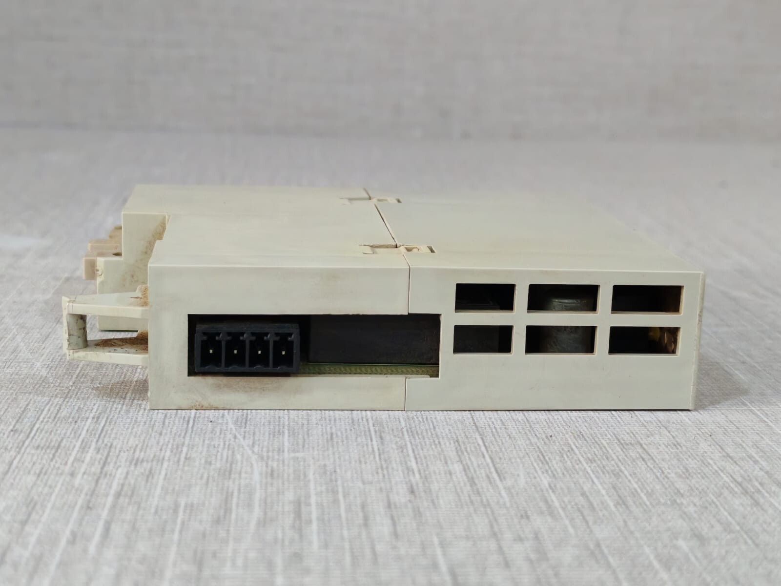 Siemens 6FC5111-0CA05-0AA0 Siemens Sinumerik 6FC5111-0CA05-0AA0 DMP Analog Output Module 8
