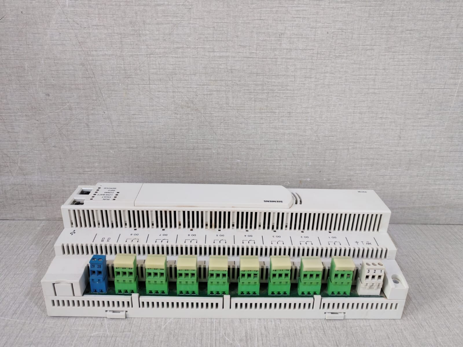 Siemens PXC36.D SIEMENS PXC36.D AUTOMATION STATION WITH 36 DATA POINTS AND BACNET ON LONTALK 10