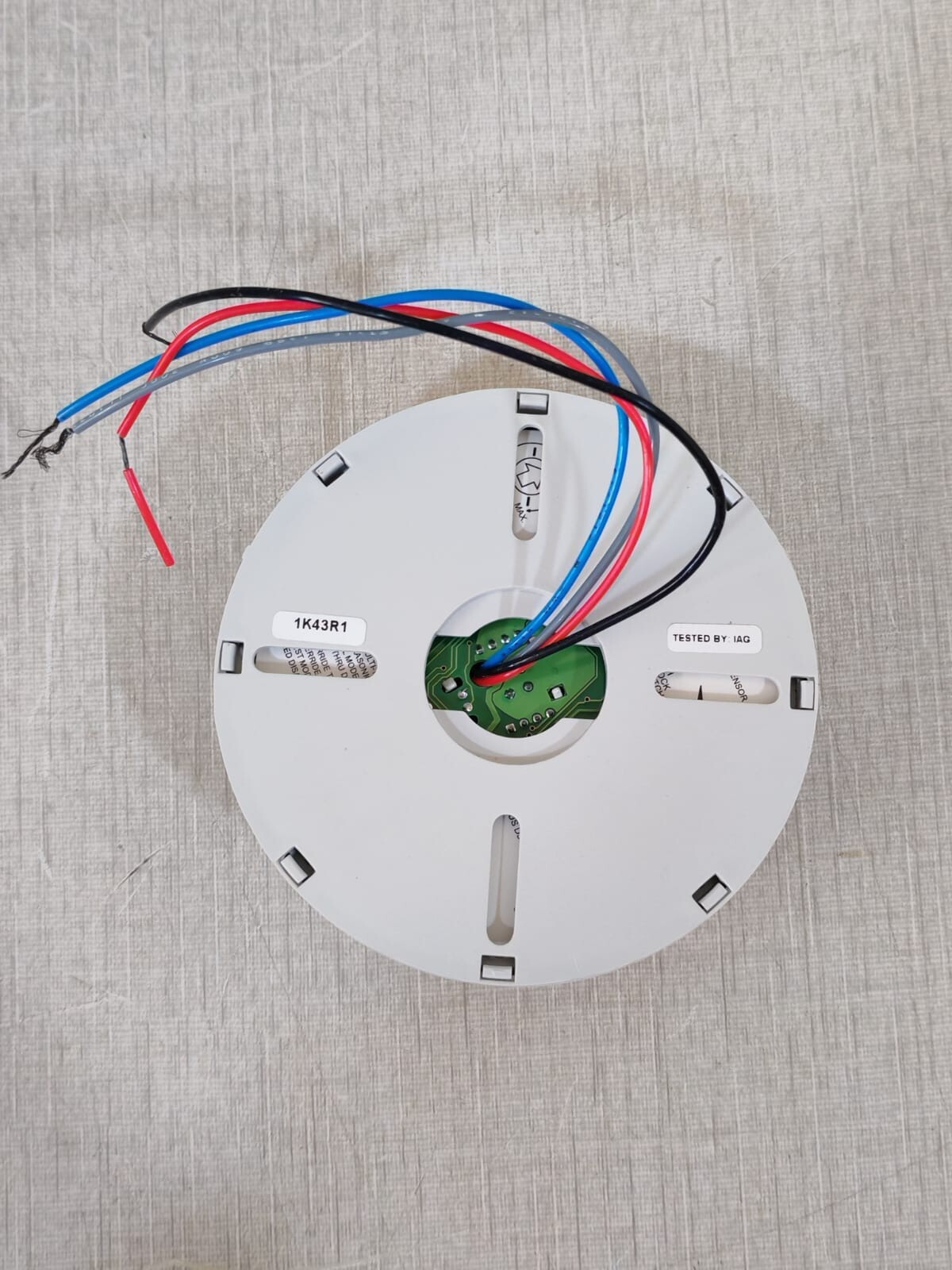 Leviton OSC20-MAW Leviton OSC20-MAW MultiTech Ceiling Mount Sensor 360 Degree 2000 Sq. Ft. White 4