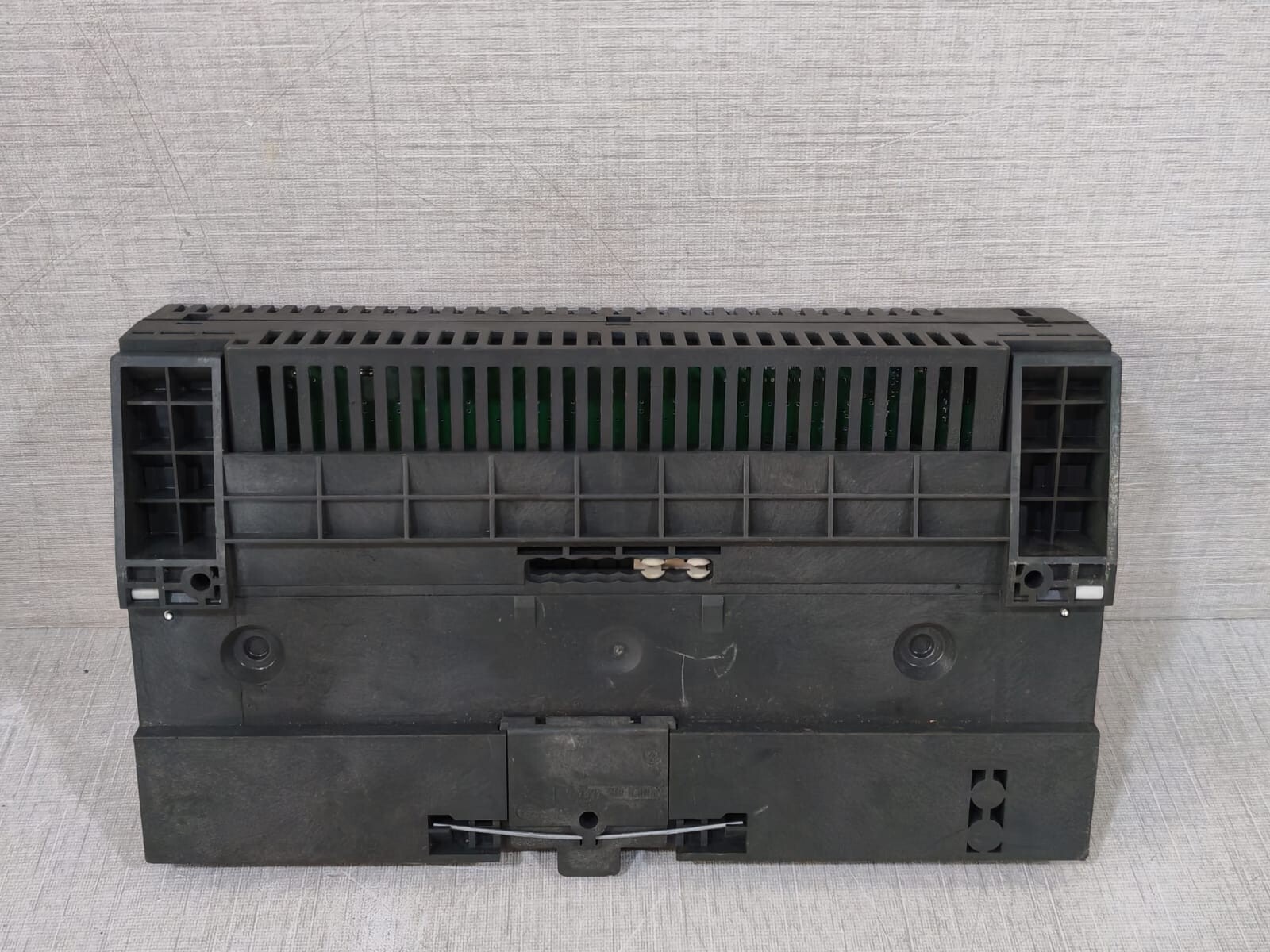 Siemens 193-0CB10-0XA0/133-0BN01-0XB0 SIEMENS ET 200B-24DI/8DO PROGRAMMABLE CONTROLLER 193-0CB10-0XA0/133-0BN01-0XB0 9