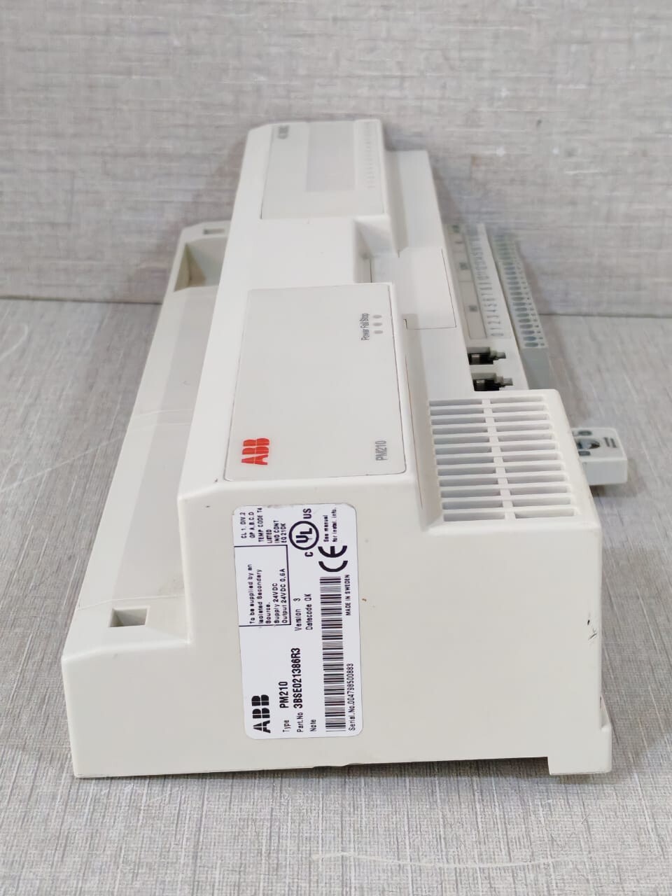 ABB AC 800C/3BSE021386R3 ABB PM210 COMPACT CONTROLLER AC 800C/3BSE021386R3 8
