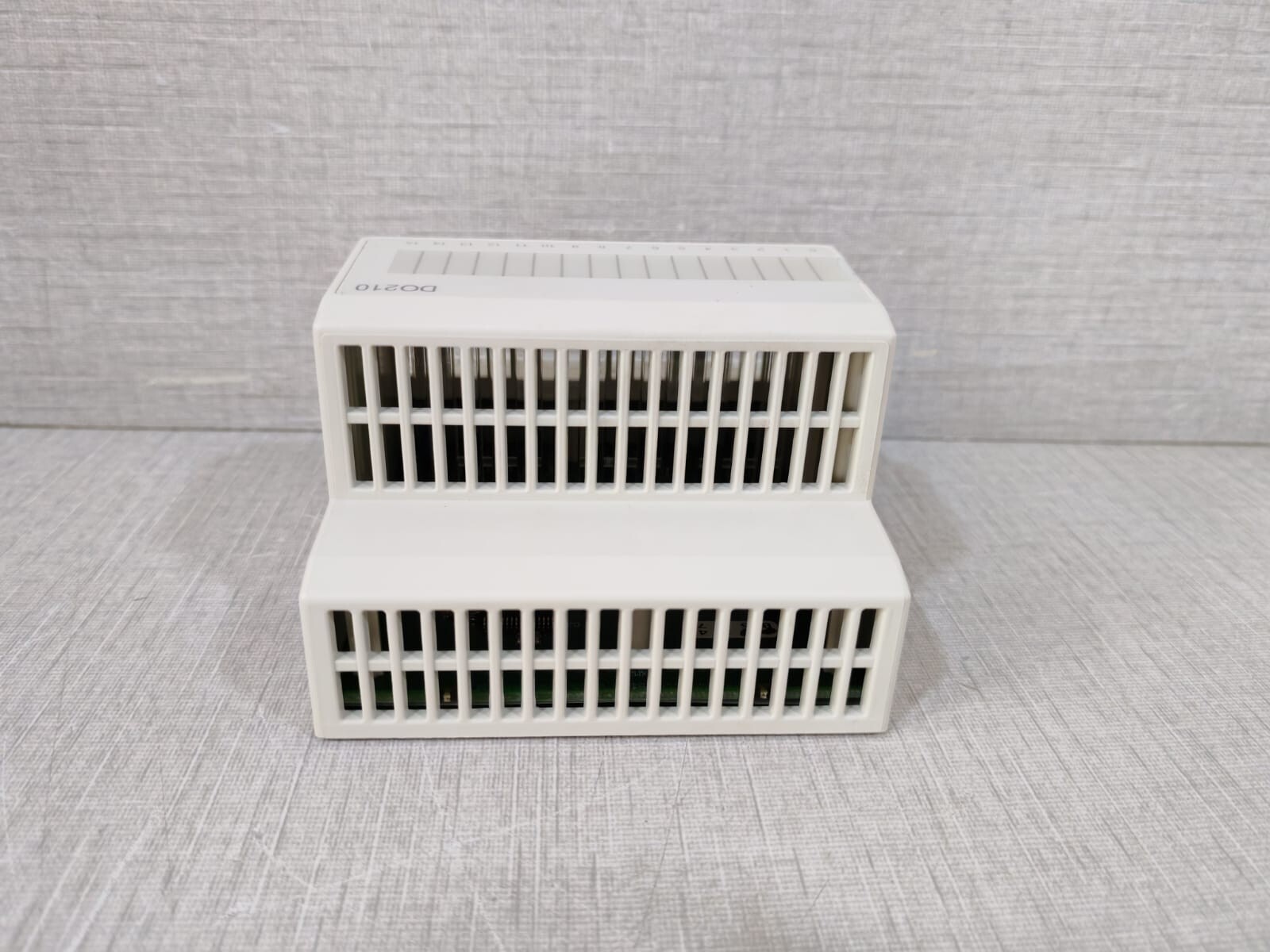 ABB 492953501 ABB DO210 Output Module 492953501 5