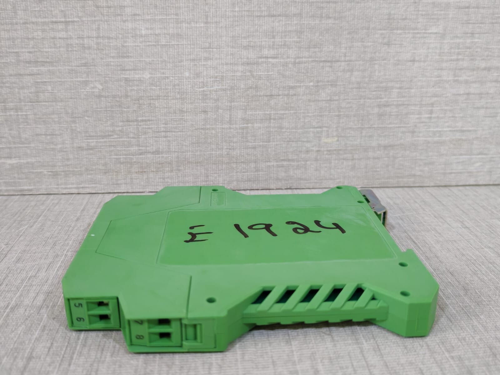 Phoenix Contact MCR-C-U/I-4-DC PHOENIX CONTACT MCR-C-U/I-4-DC ISOLATING AMPLIFIER 2814537 7