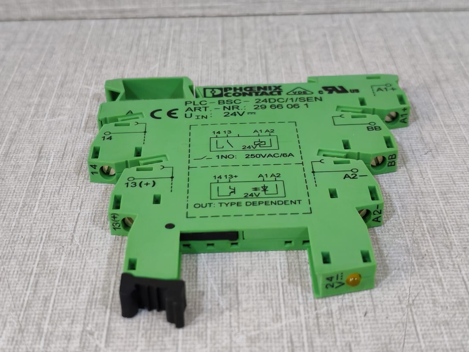 Phoenix Contact 2966061 PHOENIX CONTACT PLC-BSC-24DC/1/SEN INTERFACE RELAY 2966061 4