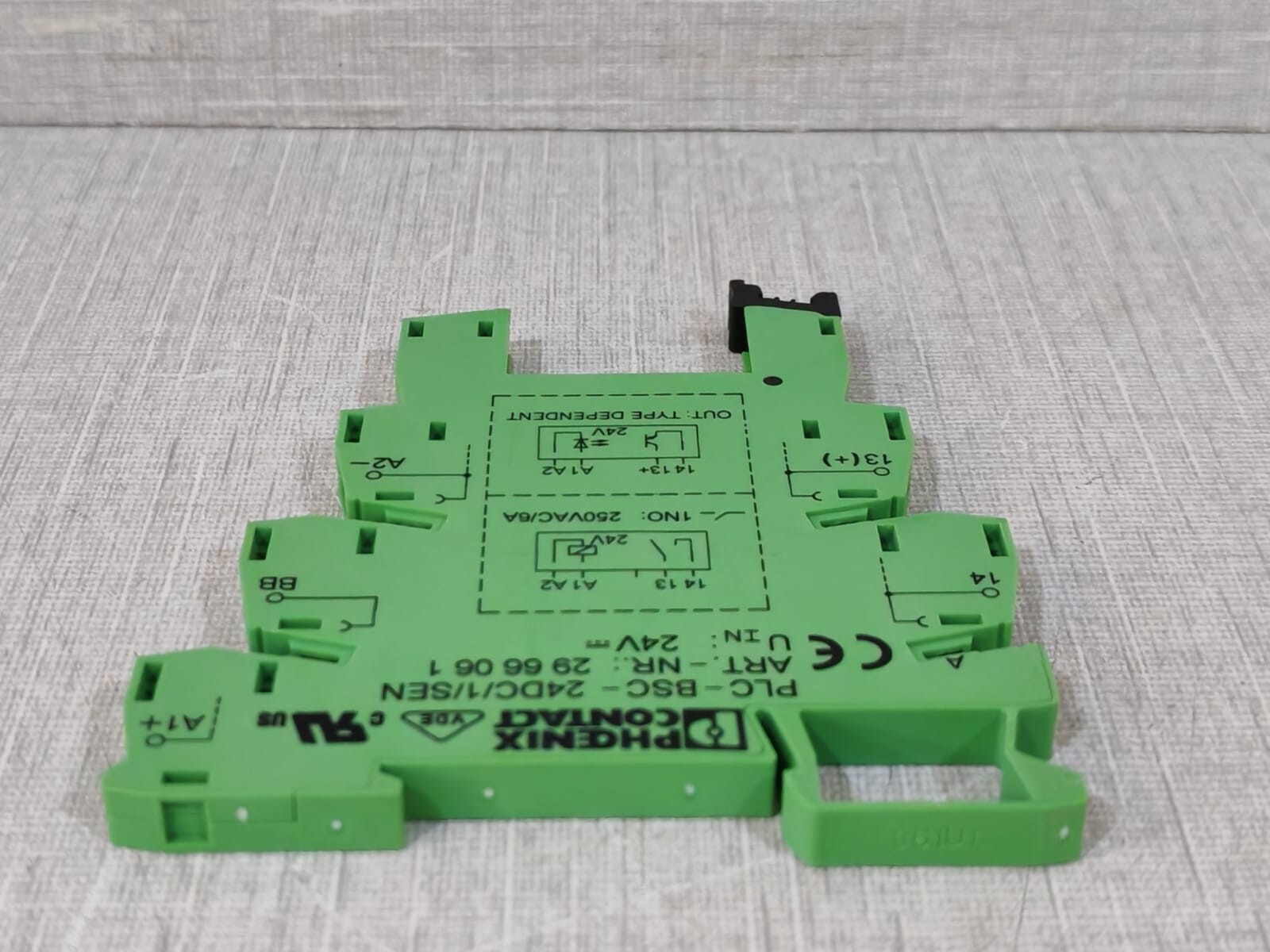 Phoenix Contact 2966061 PHOENIX CONTACT PLC-BSC-24DC/1/SEN INTERFACE RELAY 2966061 5