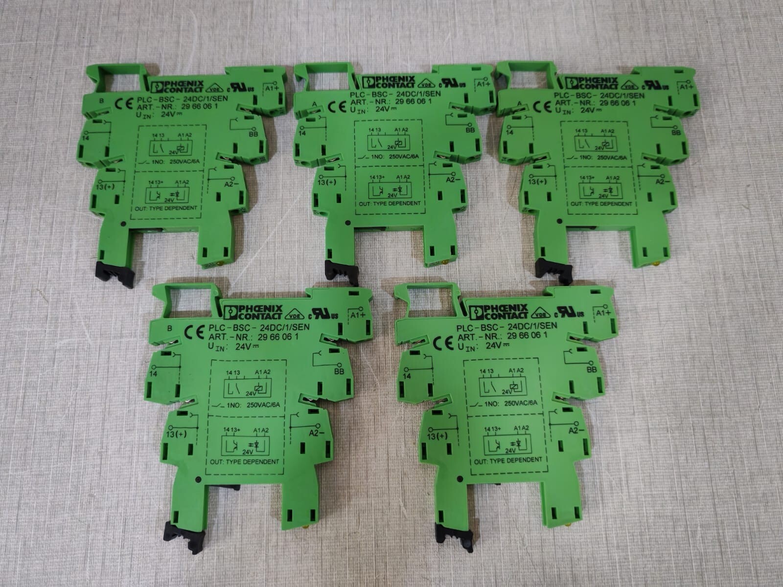 PHOENIX CONTACT PLC-BSC-24DC/1/SEN INTERFACE RELAY 2966061