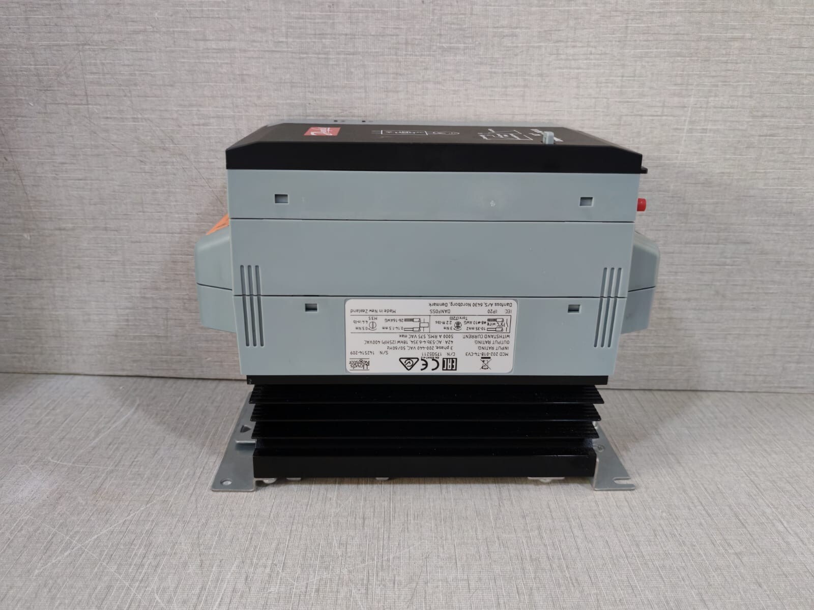 Danfoss 175G5211 Danfoss MCD 202-018-T4-CV3 VLT Soft Starter 175G5211 5