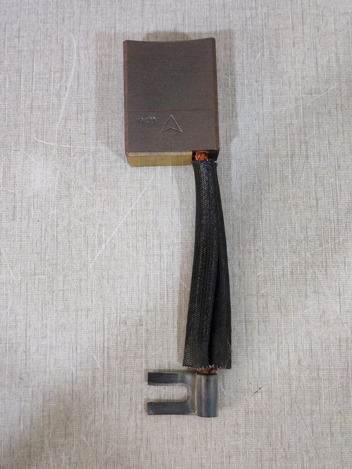 KIRLOSKAR M145E 24X50X64 KIRLOSKAR M145E 24X50X64 CARBON BRUSH 1 SET( ) 4
