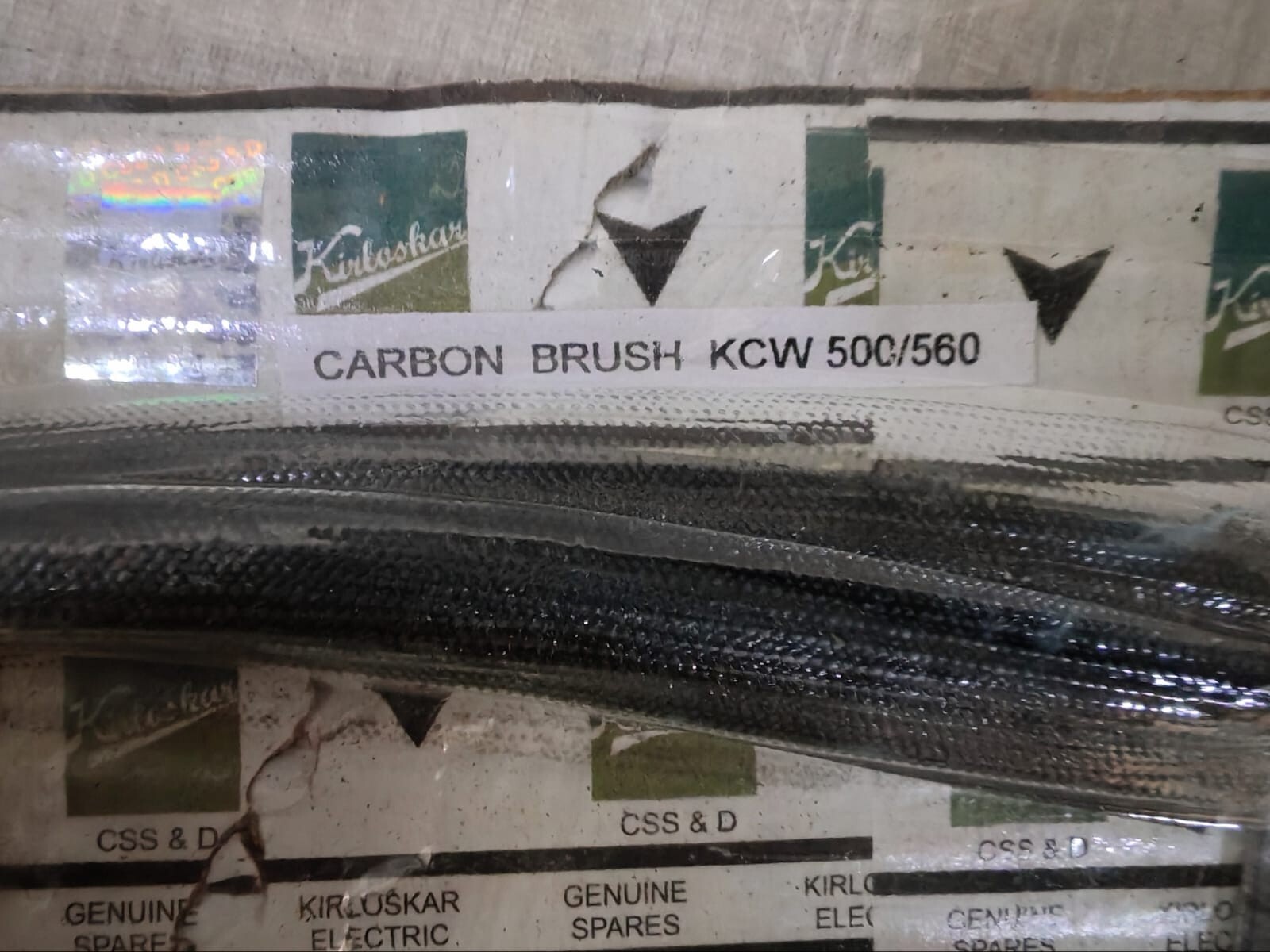KIRLOSKAR M145E 24X50X64 KIRLOSKAR M145E 24X50X64 CARBON BRUSH 1 SET( ) 10