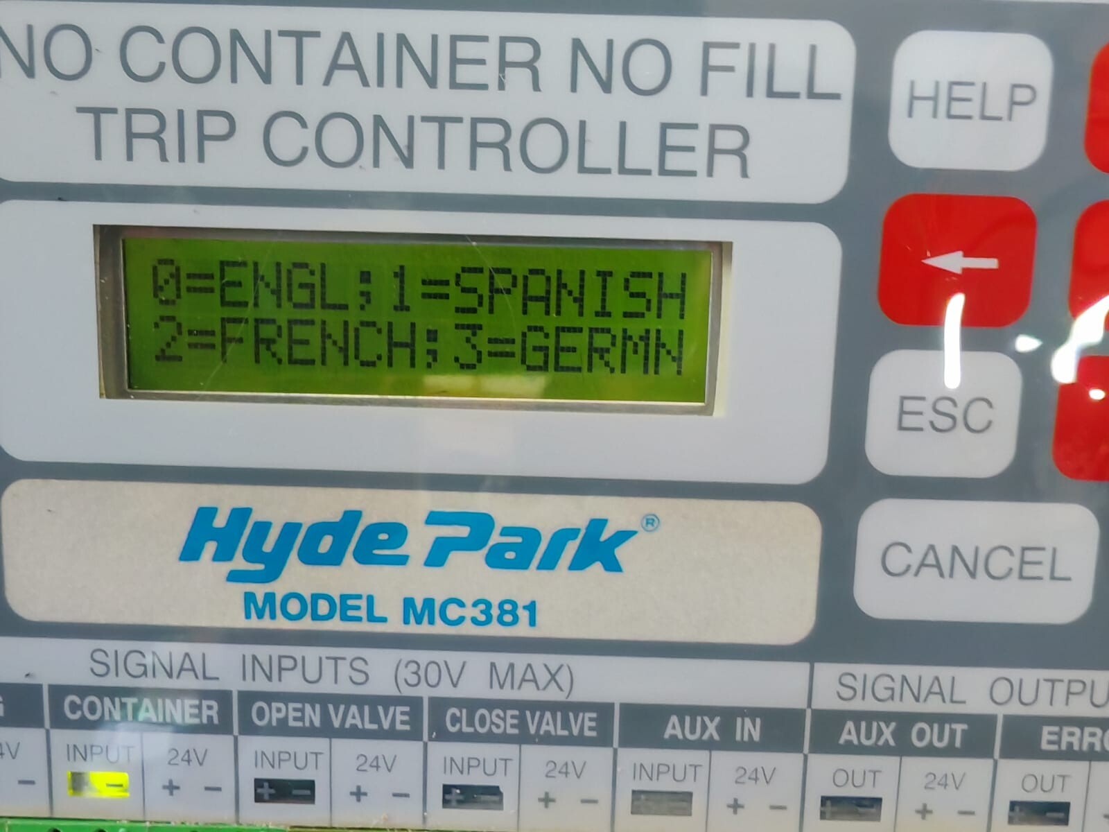 HYDE PARK MC381 HYDE PARK MC381 NO CONTAINER NO FILL TRIP CONTROLLER 100-240VAC-TRIED & TESTED 2