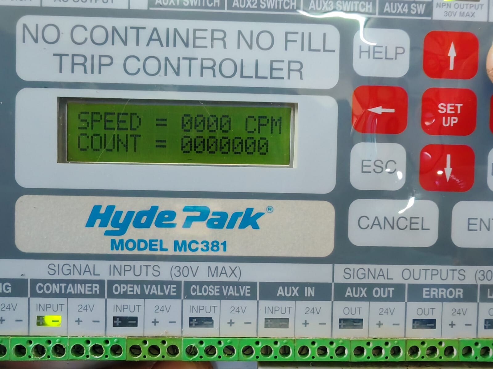 HYDE PARK MC381 HYDE PARK MC381 NO CONTAINER NO FILL TRIP CONTROLLER 100-240VAC-TRIED & TESTED 6