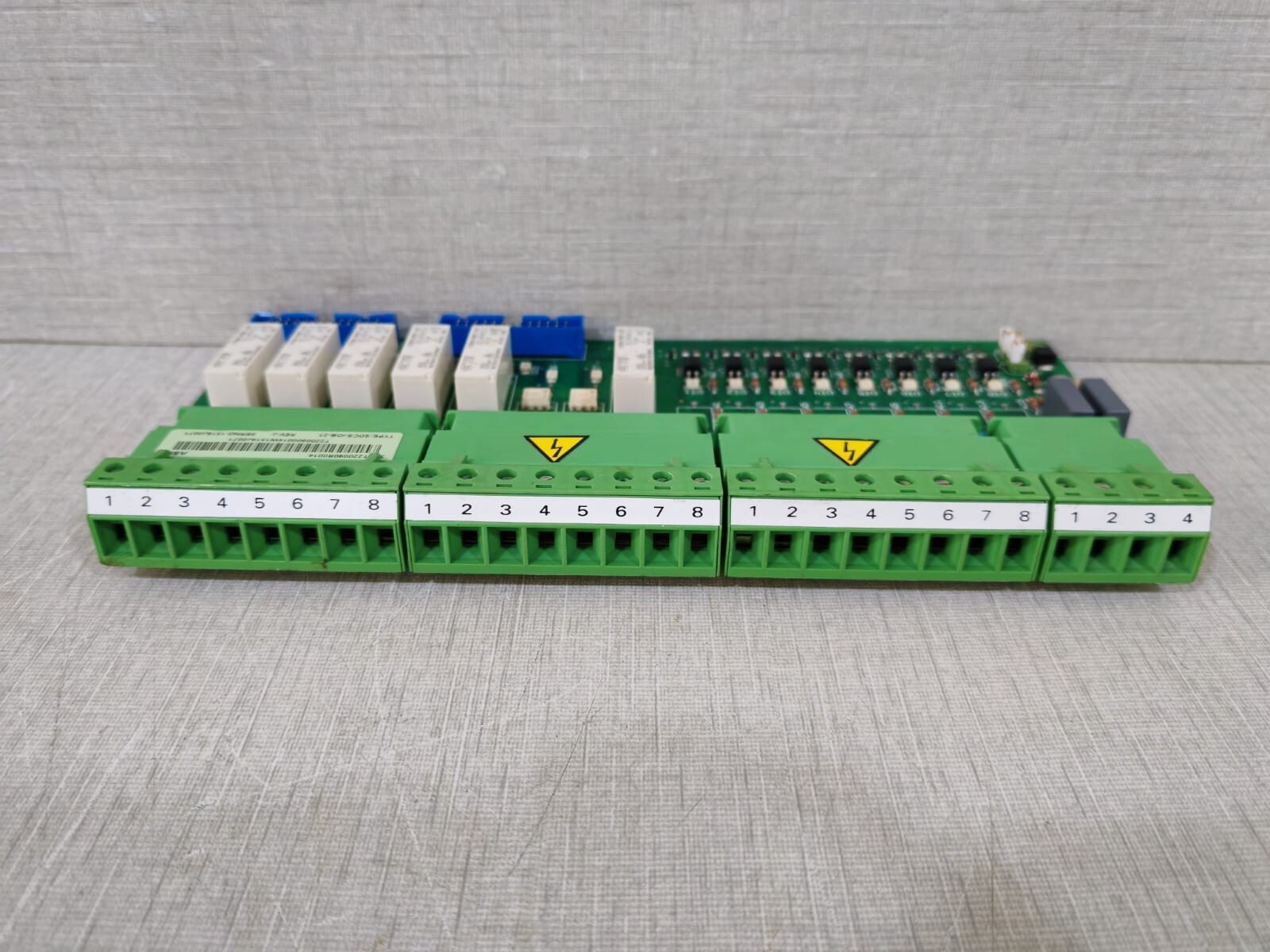 ABB ABB SDCS-IOB-21 ABB SDCS-IOB-21 PLC Module PCB Board 5