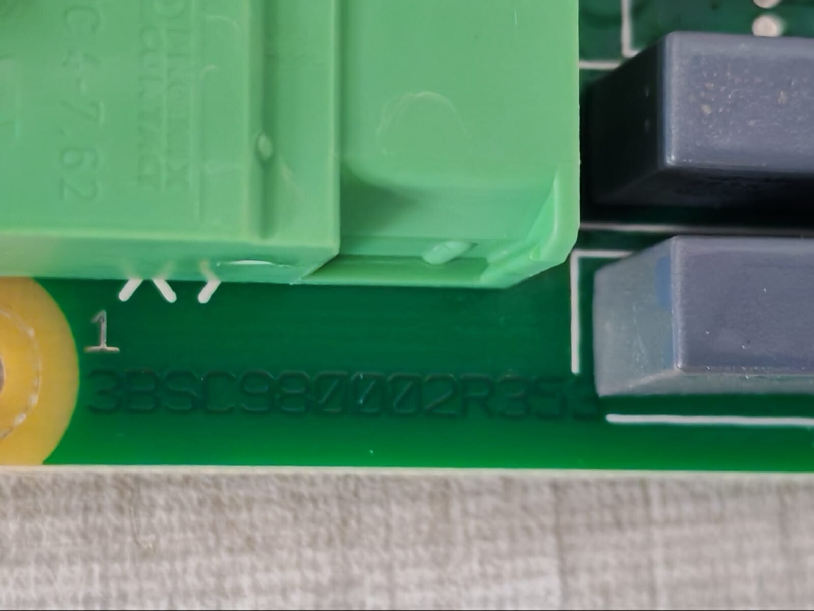 ABB ABB SDCS-IOB-21 ABB SDCS-IOB-21 PLC Module PCB Board 7