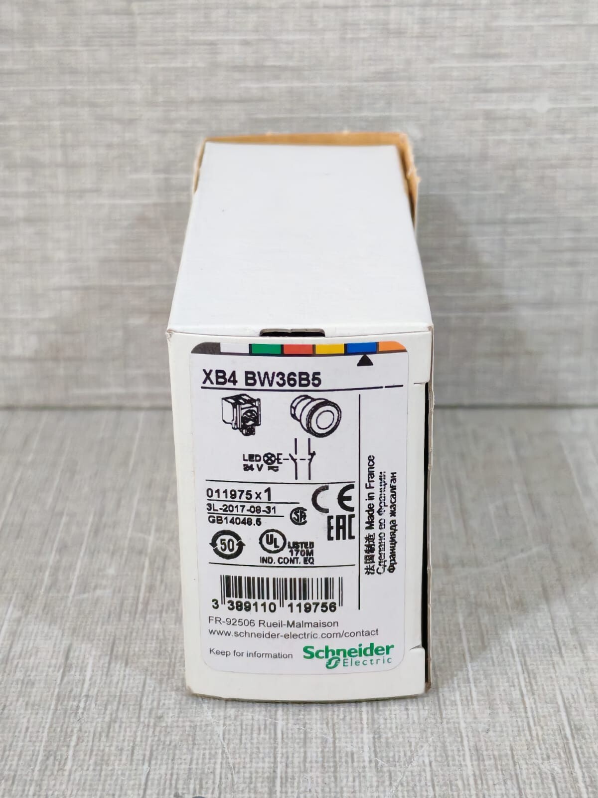 Schneider Electric XB4 BW33B5 SCHNEIDER ELECTRIC XB4 BW33B5 BUTTON SWITCH W/ ZBE-101 CONTACT BLOCK 2