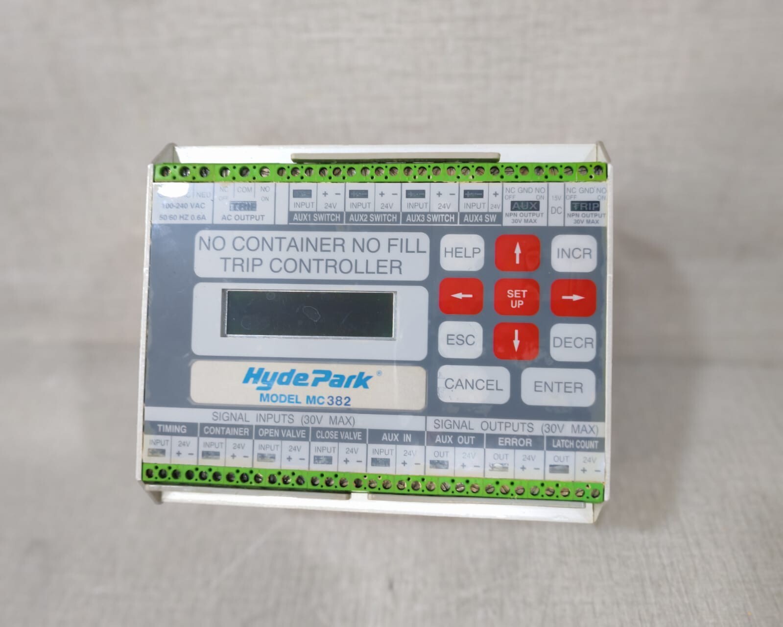 HYDE PARK MC382 HYDE PARK MC382 NO CONTAINER NO FILL TRIP CONTROLLER 100-240VAC -dark screen 4