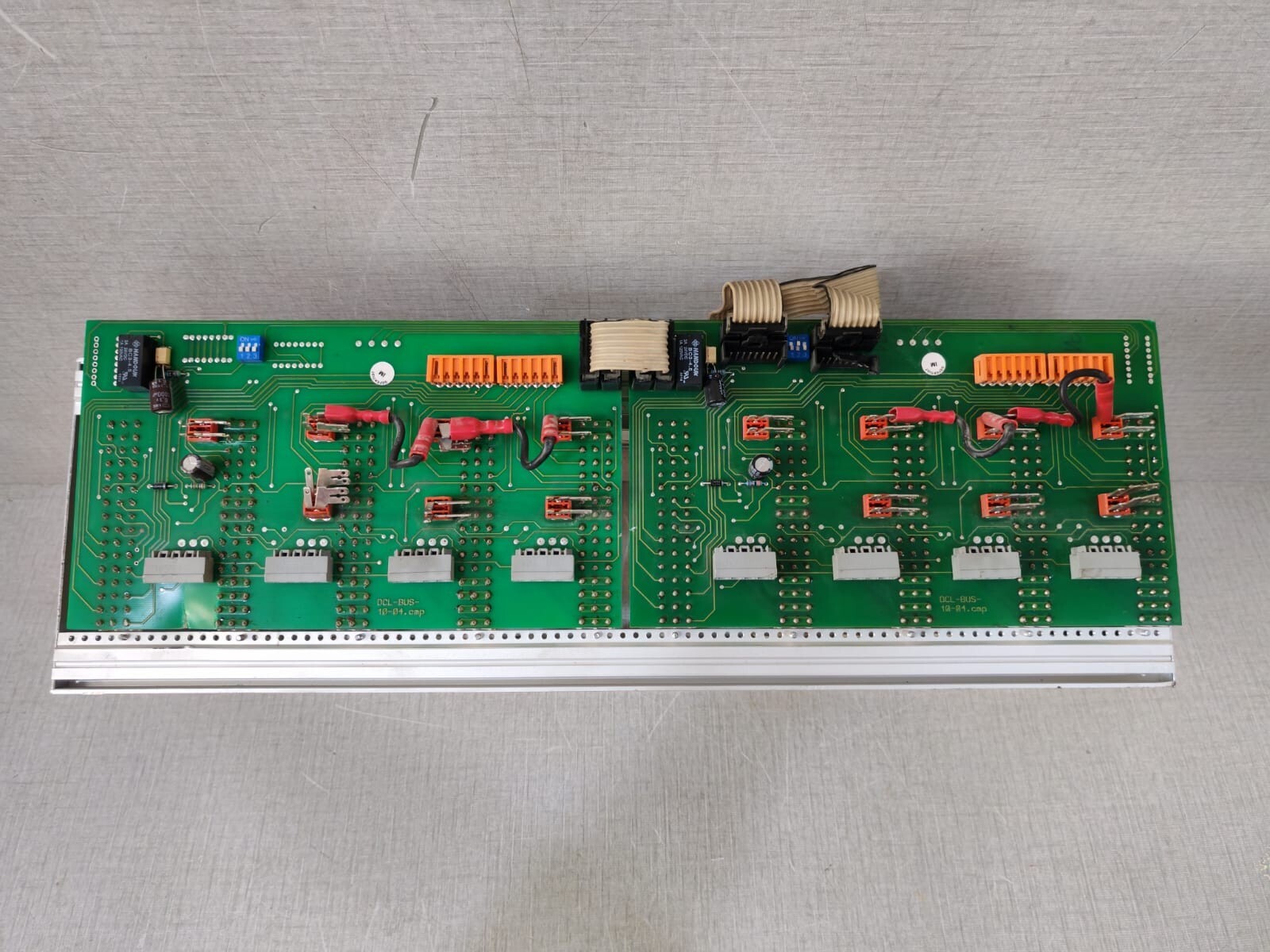 Unbranded DCL-BUS 10-04.cmp / DCL-BUS 10-04.sol DCL-BUS 10-04.cmp / DCL-BUS 10-04.sol 10-Slot CPU Circuit Board Rack 7